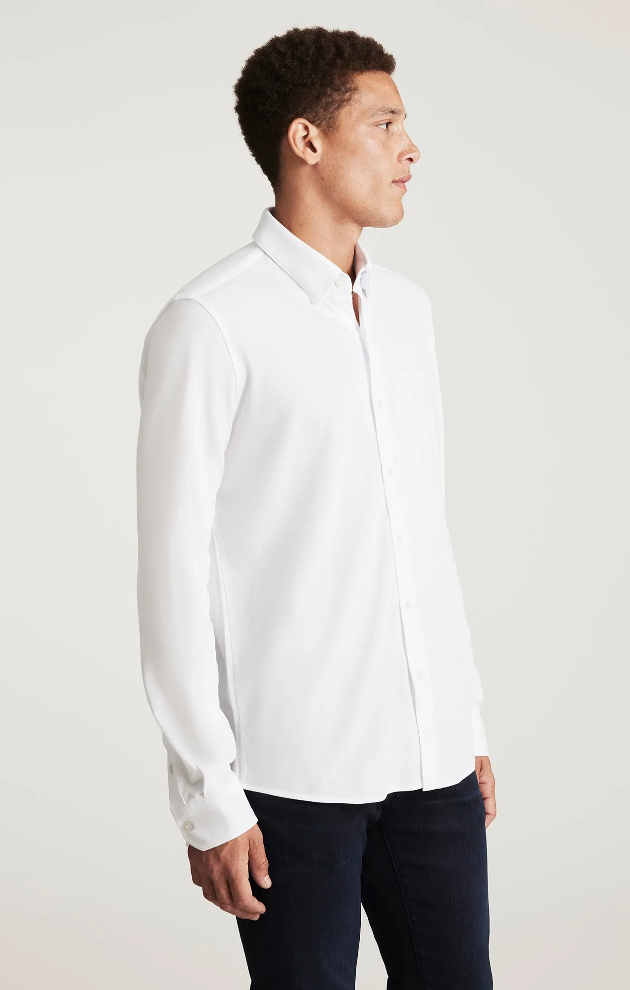 networking event LONG SLEEVE BUTTON-UP SHIRT IN WHITE