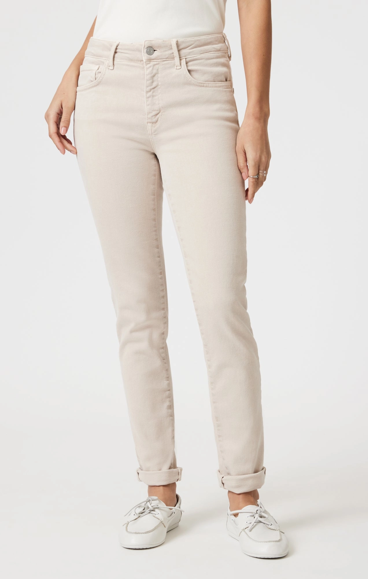 Straight Cut Daily Go-To KATHLEEN SLIM BOYFRIEND IN BEIGE FLEX BLUE