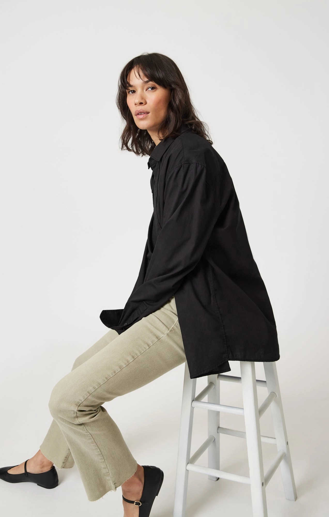 Rainy Day Chill Outfit Nature Lover ANIKA CROPPED FLARE IN GREEN FLEX BLUE