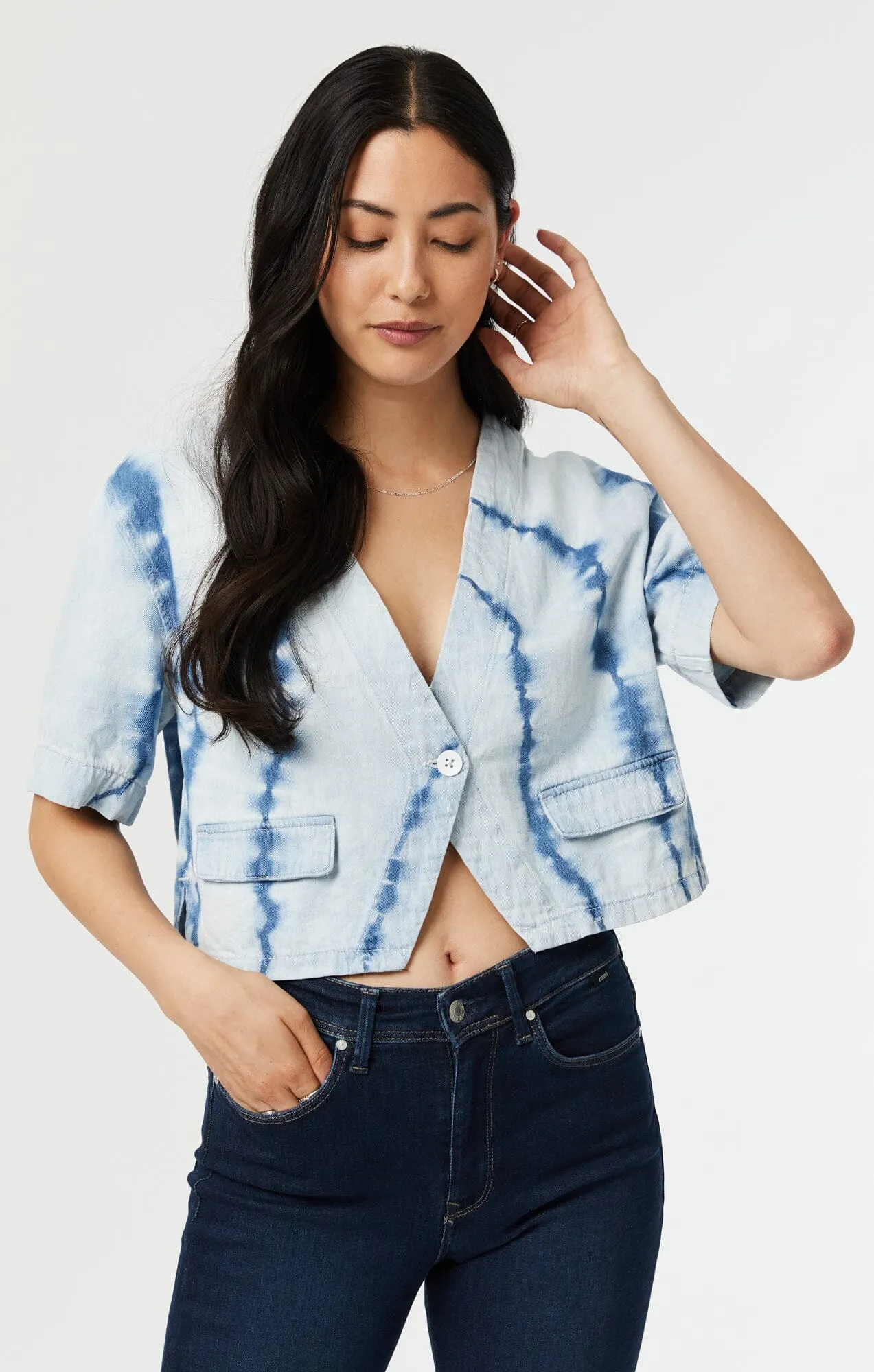 TIE DYE SHIRT IN INDIGO Smooth Texture