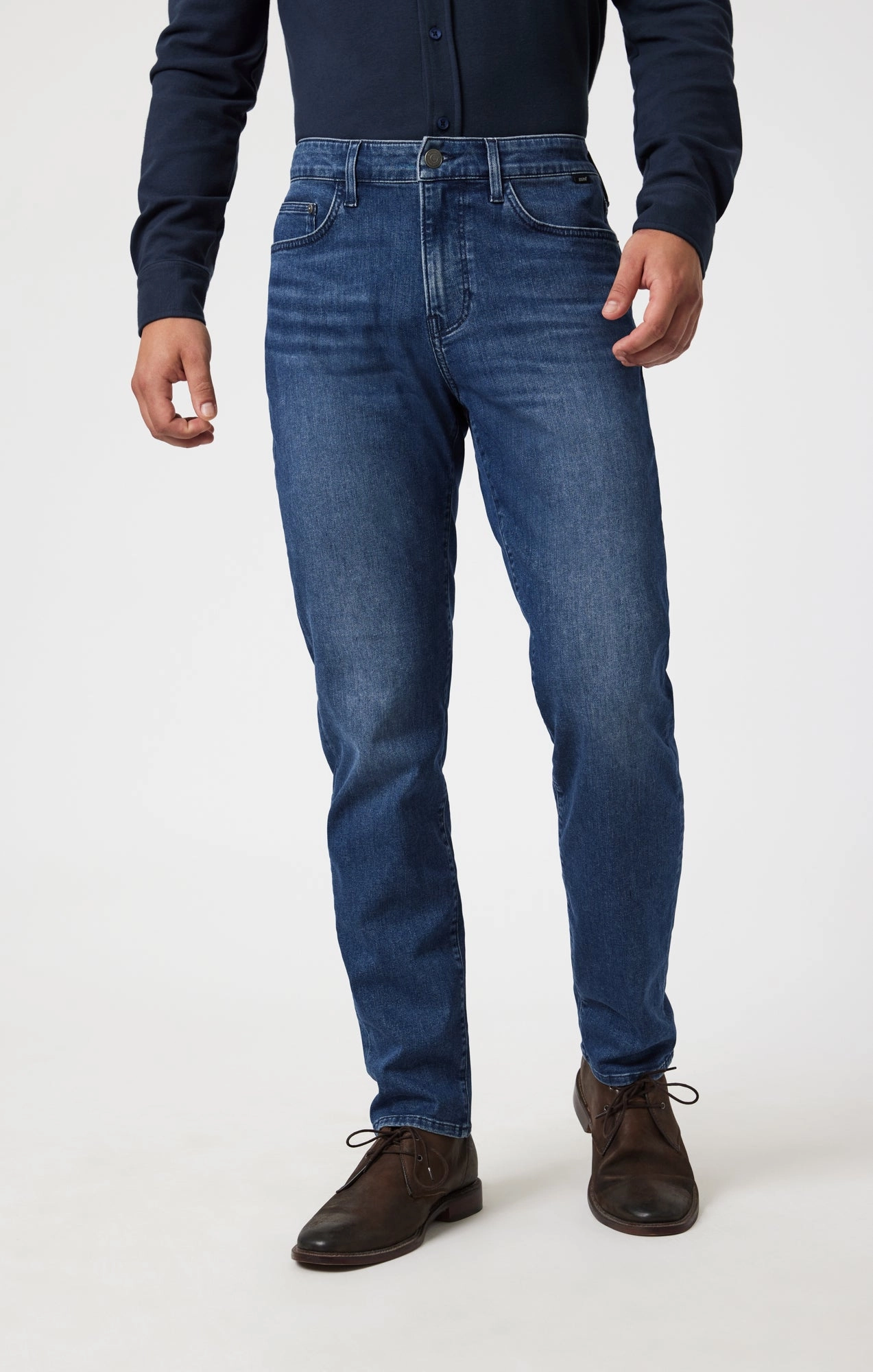 STEVE  ATHLETIC FIT IN MID BRUSHED SUPERMOVE Low Maintenance Fabric