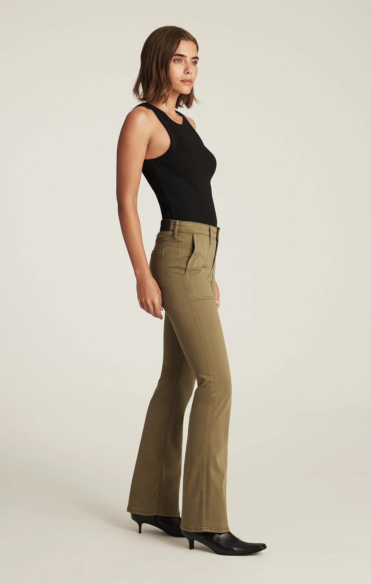 VICKY PATCH POCKET BOOTCUT IN DARK OLIVE SATEEN Light Reflective Details