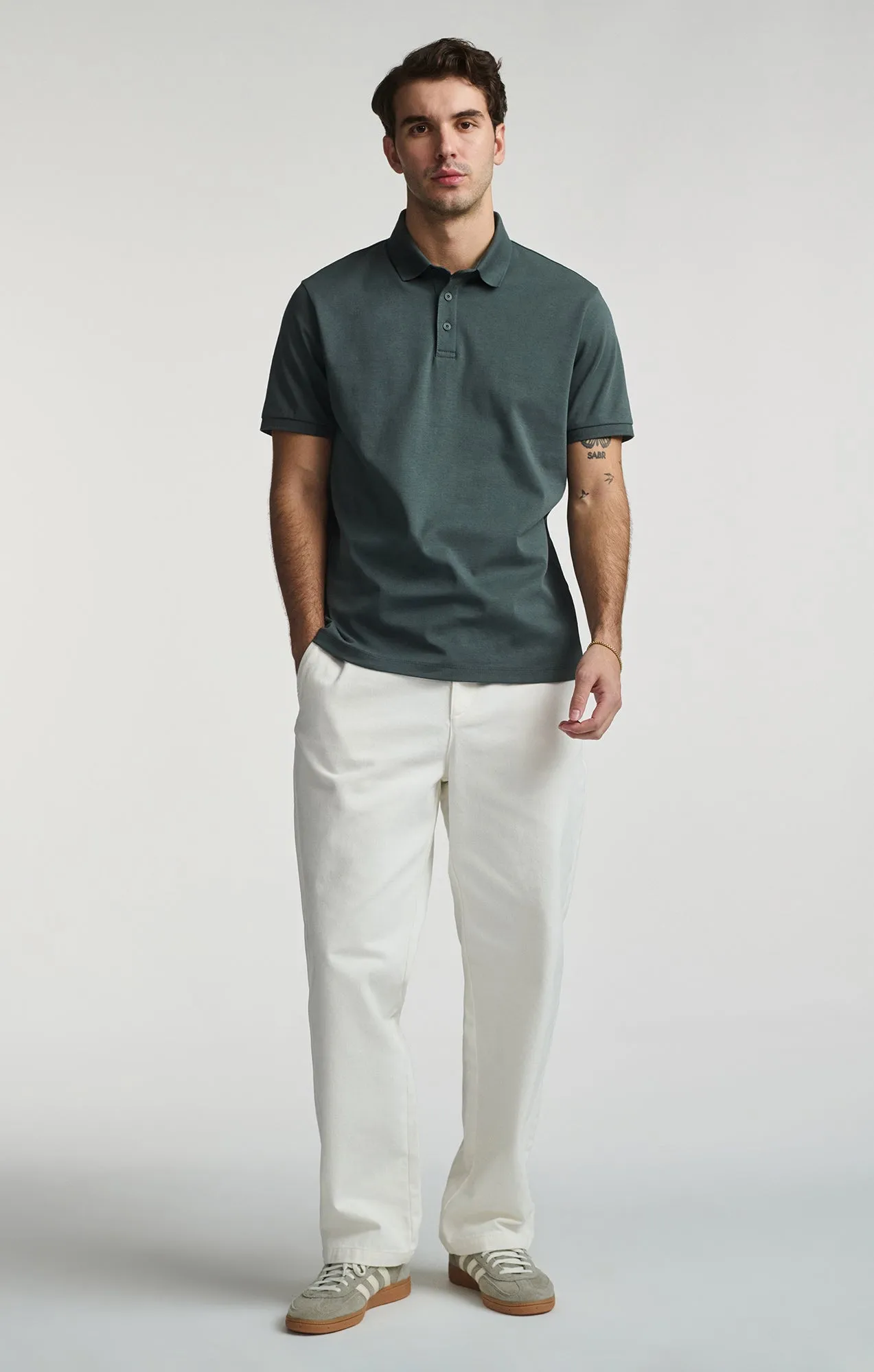 ATHLETIC POLO SHIRT IN URBAN CHIC Fashionable Layer Seamless Sides