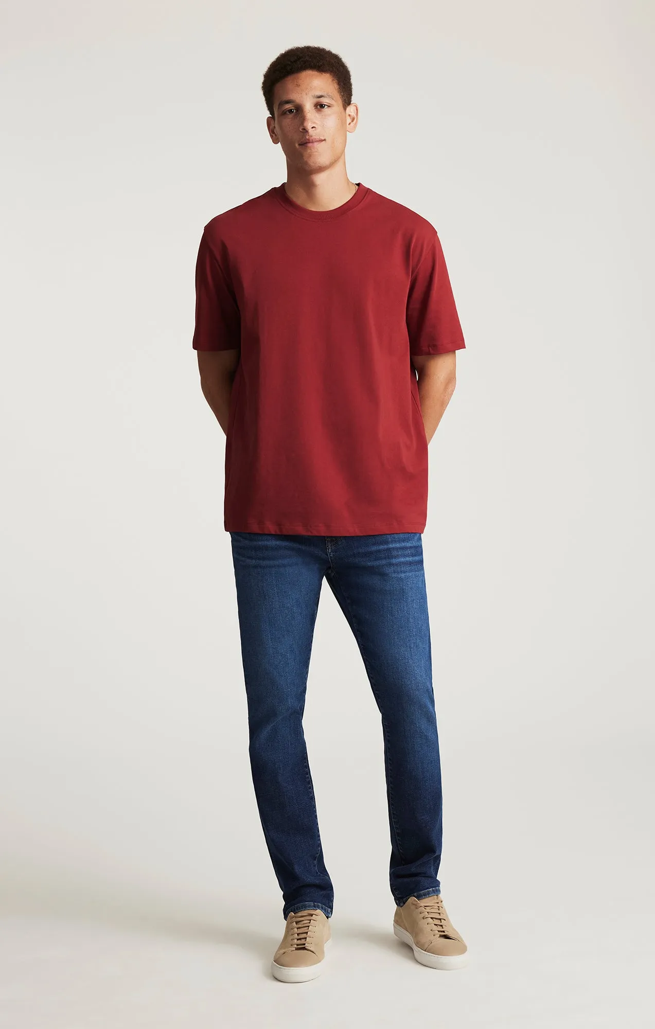 BASIC SHORT SLEEVE T-SHIRT IN WINERY Comfortable texture