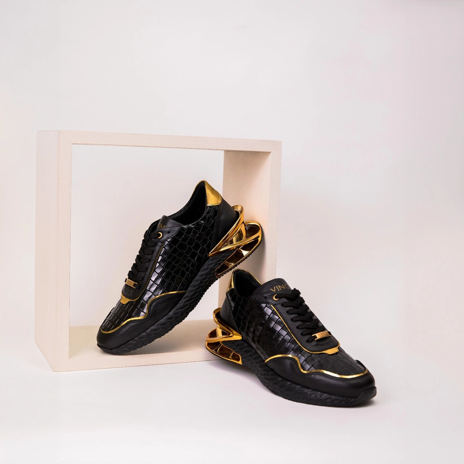 The Bellagio Black & Gold Leather Men Sneaker Fitness Lovers