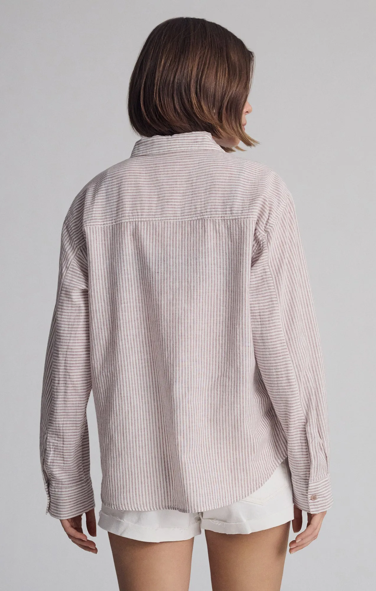 CASUAL BUTTON-UP SHIRT IN NUTMEG STRIPE No Slip Shoulder Grip Fashion Forward