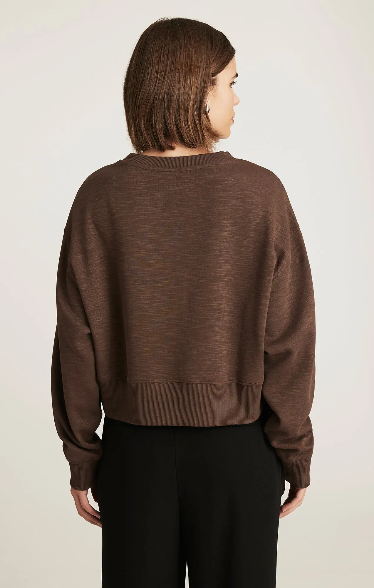 EDITION CREW NECK SWEATSHIRT IN HOT FUDGE Street-Ready Wear
