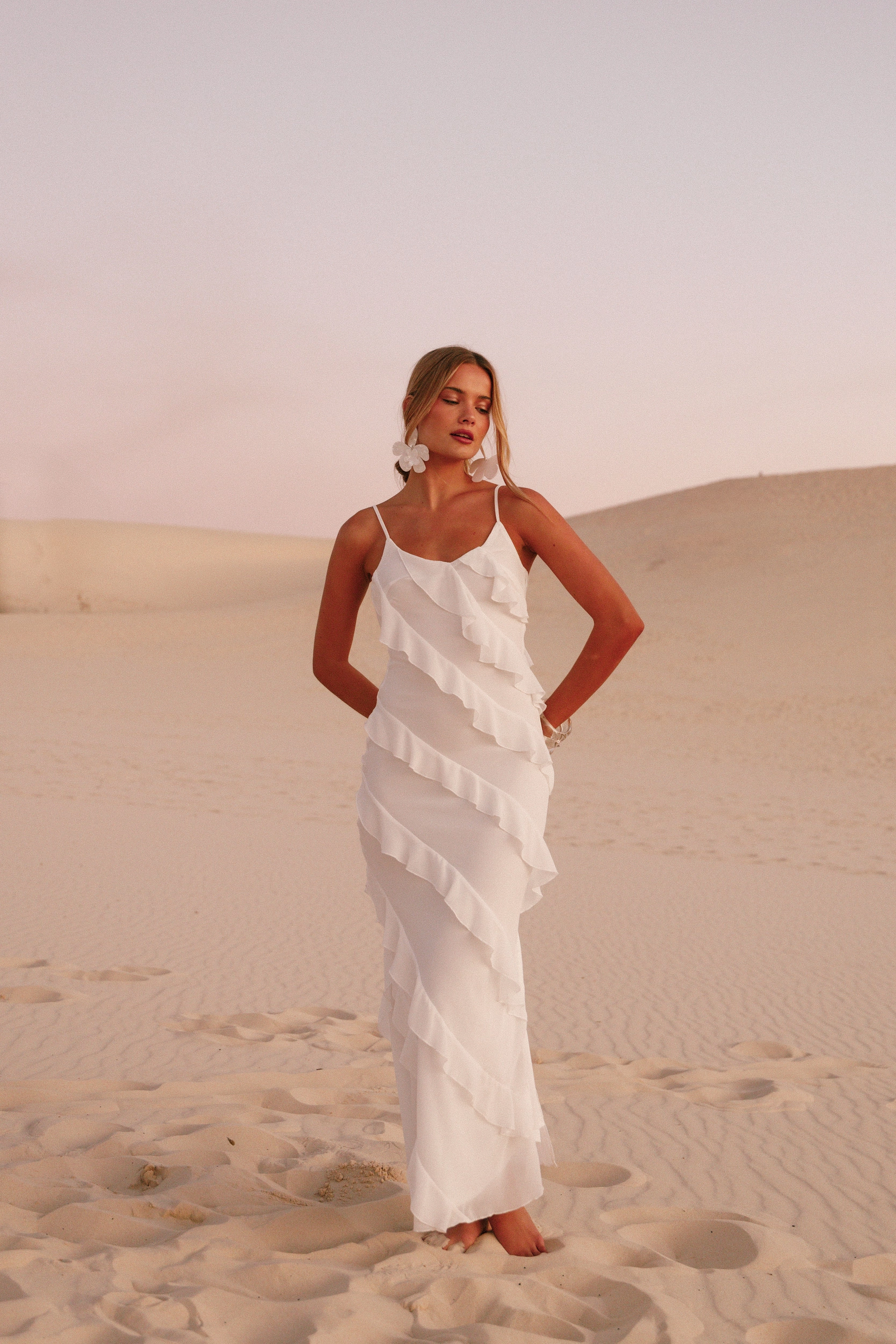 Ciao Ruffles Maxi Dress - Cloud White Comfortable Shape Effortless Piece