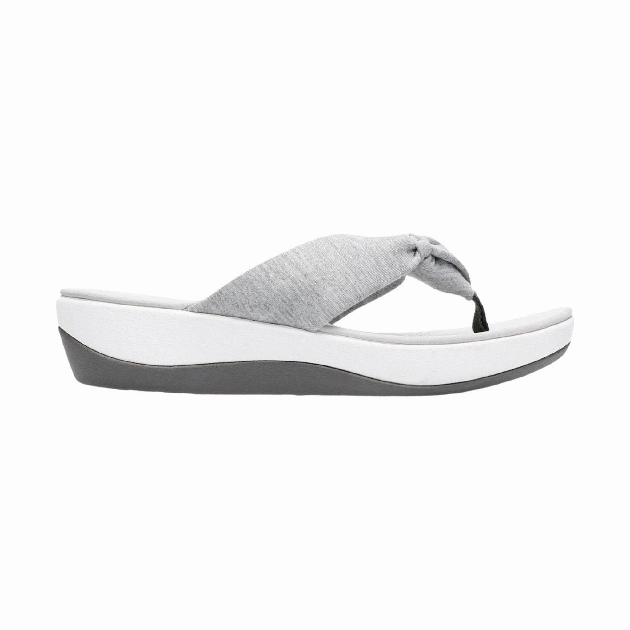 Non Slip Outsole Beach Walk Clarks Women's Arla Glison Sandal - Grey Suede
