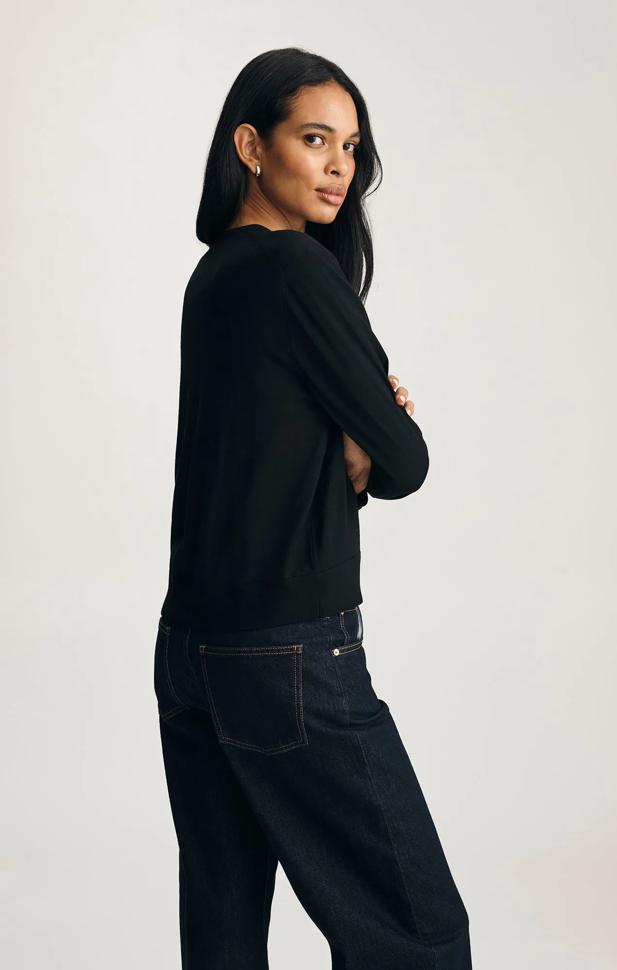 EDITION WOOL CARDIGAN IN BLACK Sports Style Comfy Design