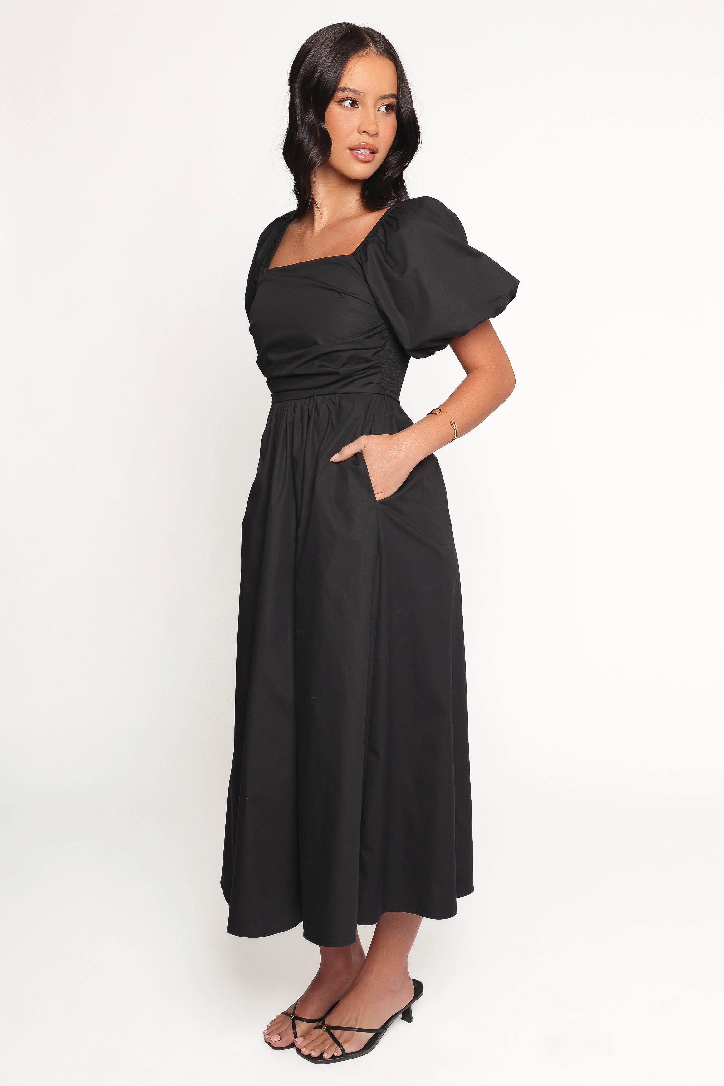 Chill Mode Perfect Comfort Wear Clo Puff Sleeve Midi Dress - Black