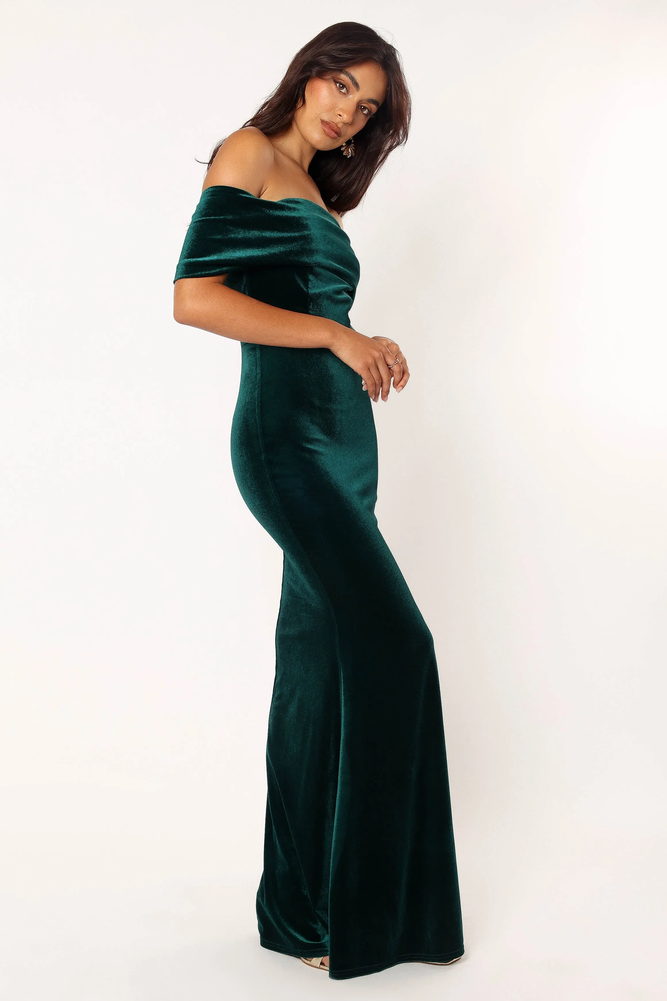 Timeless Waist Adair Off Shoulder Maxi Dress - Emerald Green