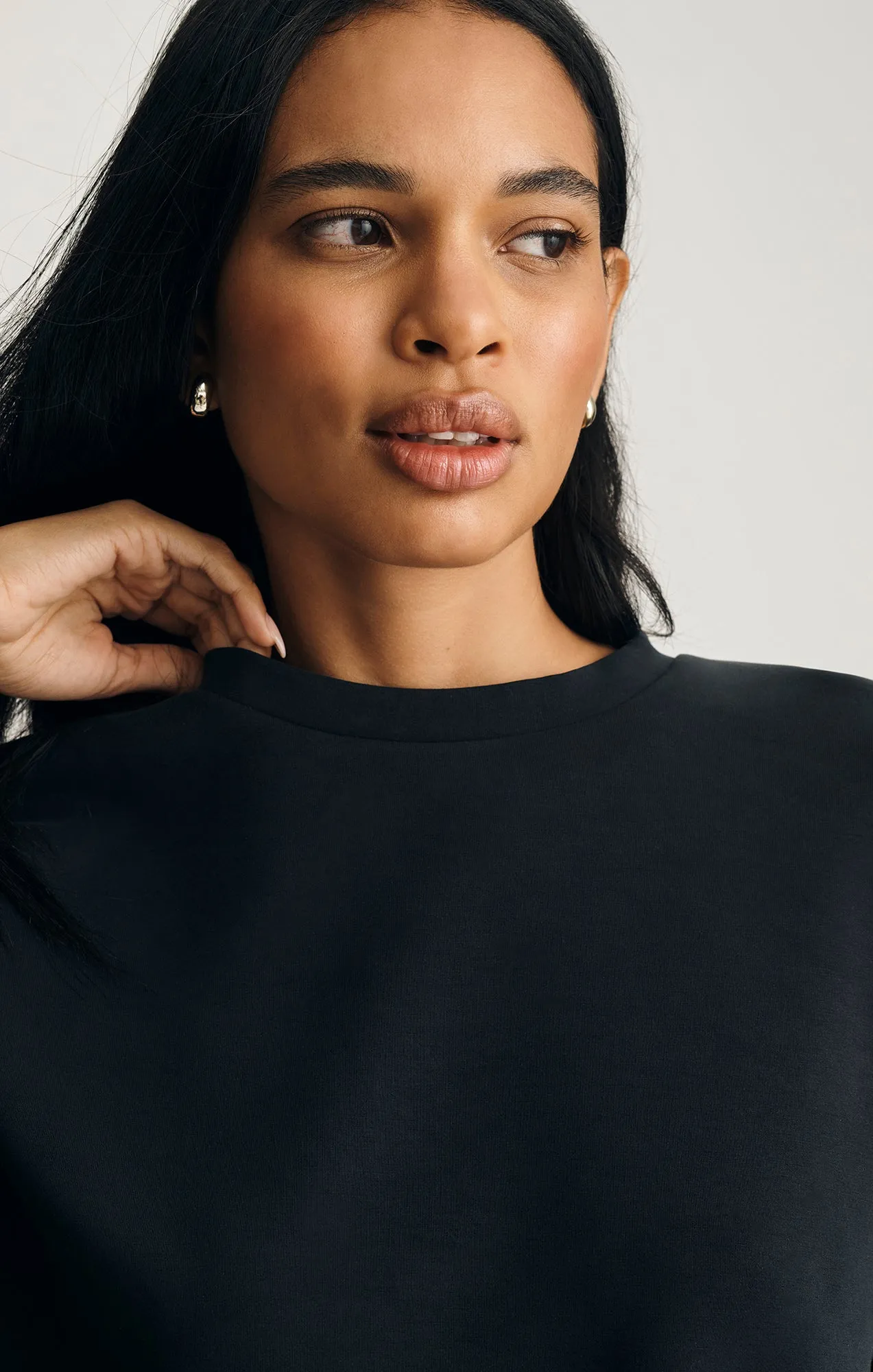 LUXE TOUCH TENCEL? SWEATSHIRT IN BLACK scarf accents