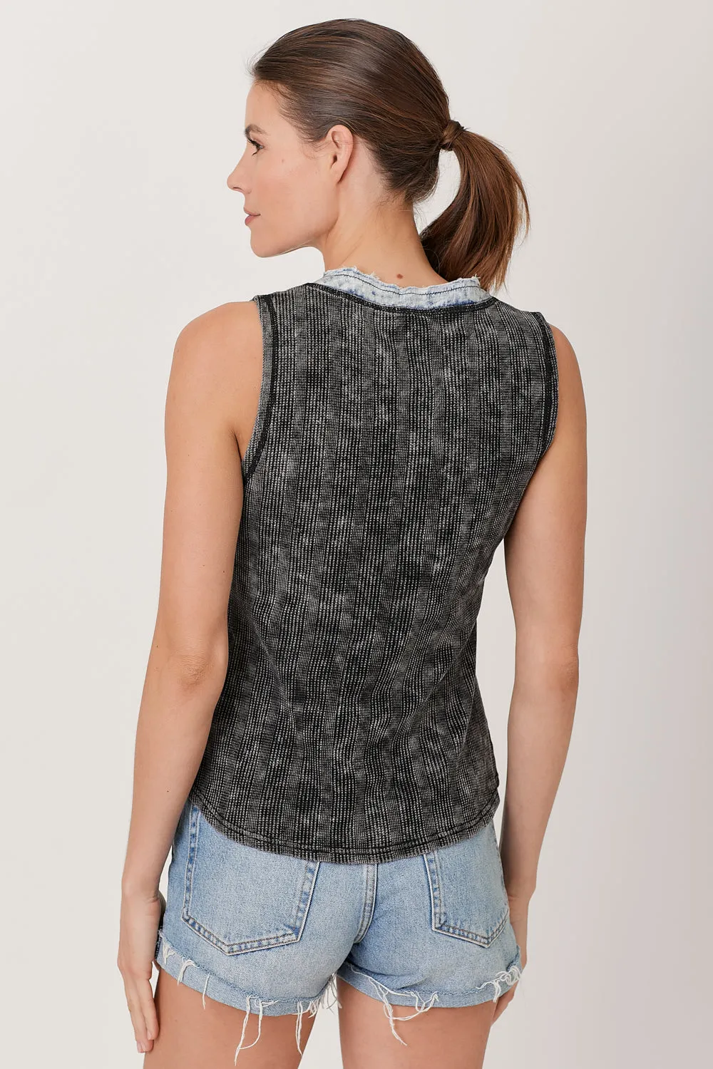 Comfy Look Washed Thermal Sleeveless Henley Top | Black, Cream Versatile Layer Stain-Resistant