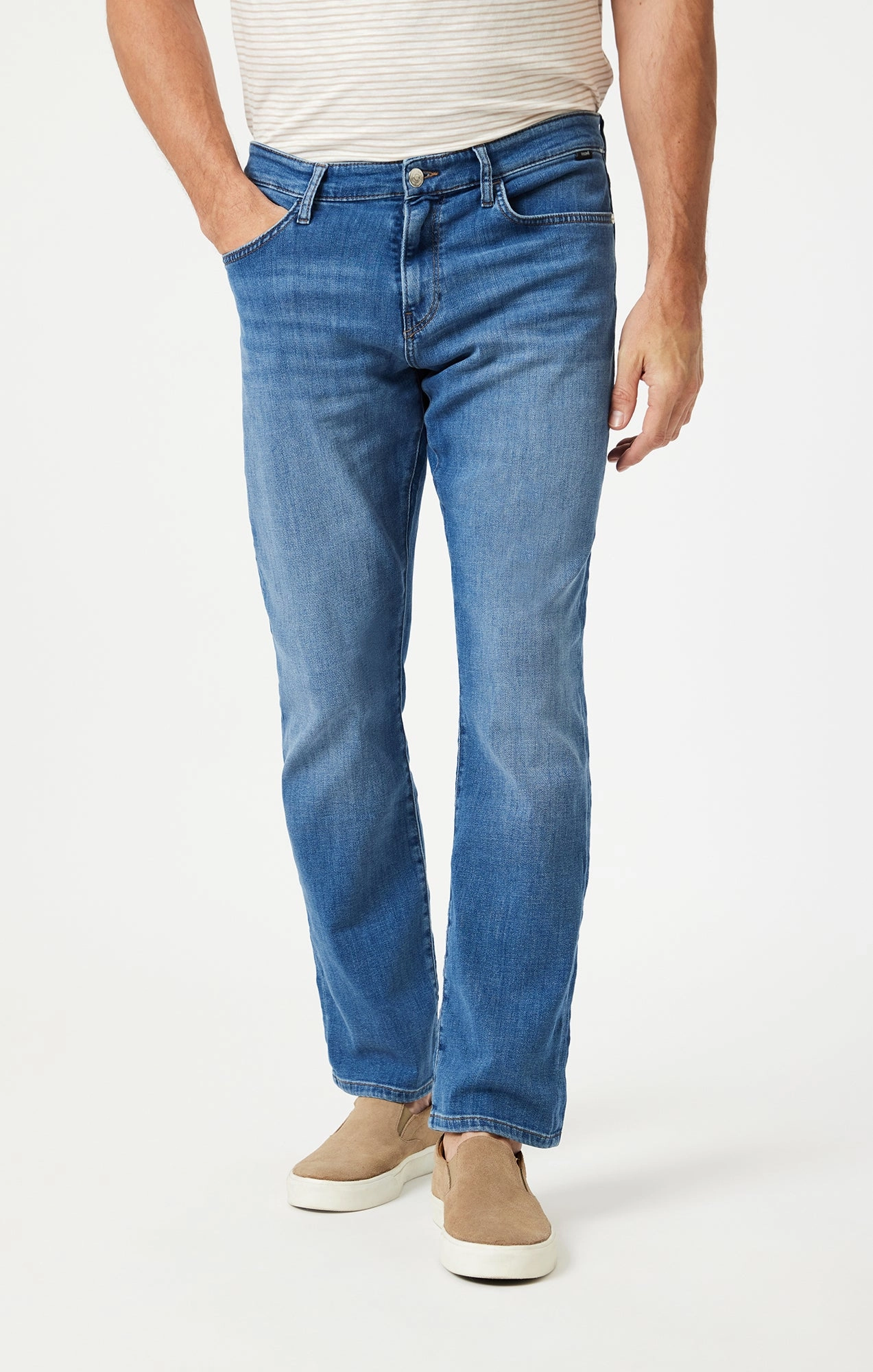 MATT RELAXED STRAIGHT LEG IN MID BRUSHED FEATHER BLUE Sharp Finish