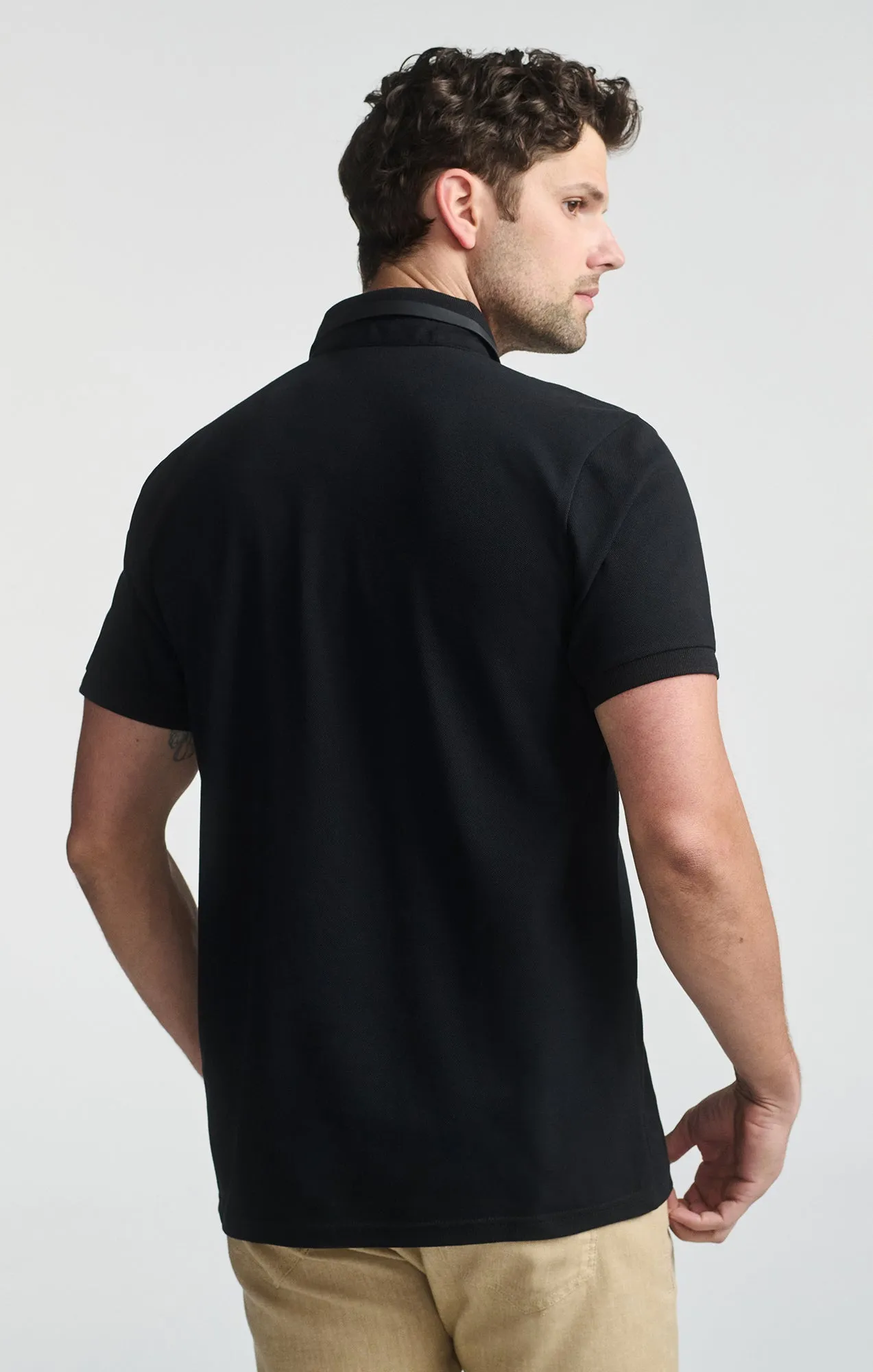 Sustainable Dye Process Weekend Outing CONTRAST COLLAR POLO SHIRT IN BLACK