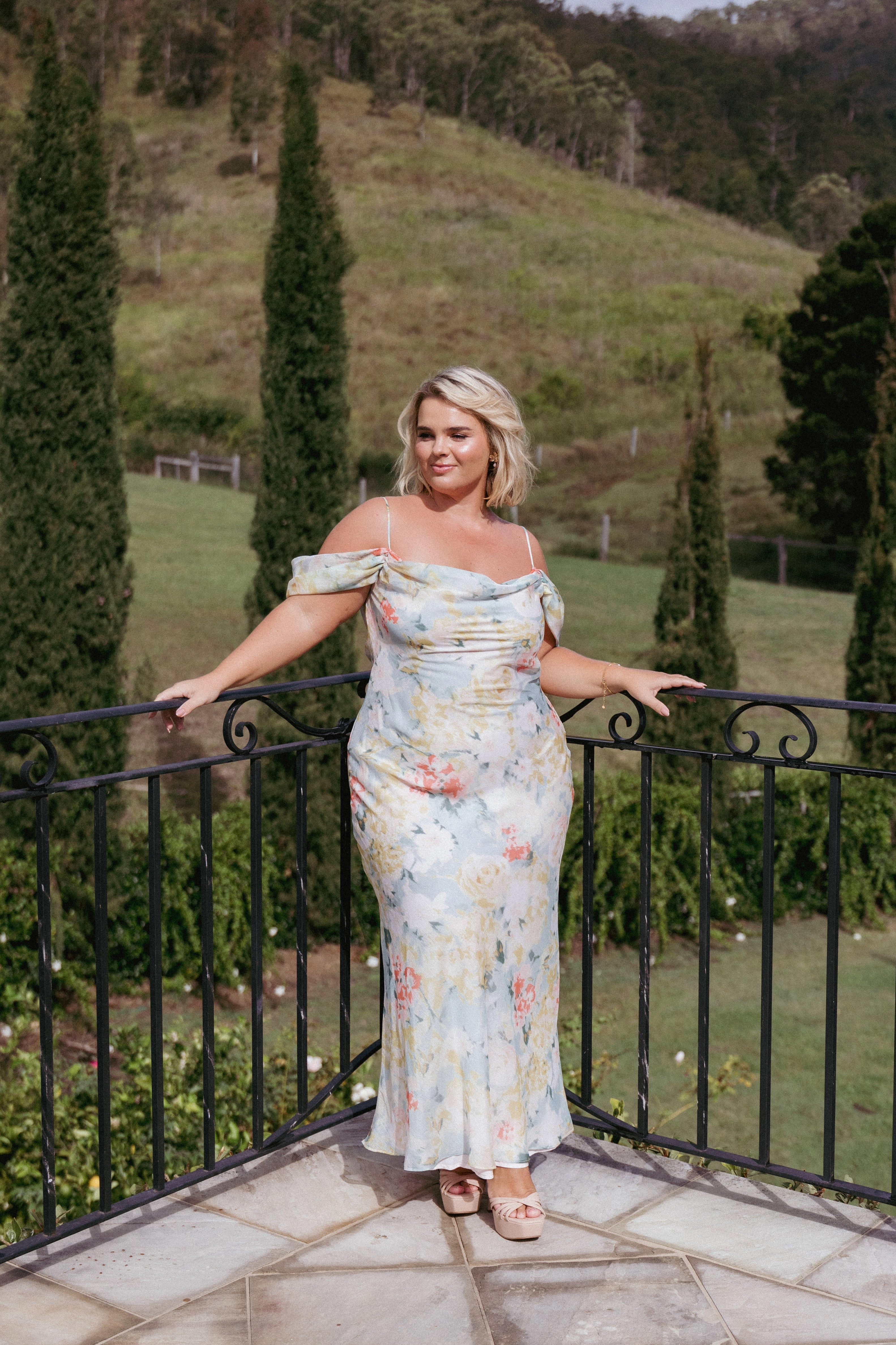 Esther Midi Dress - Multi Timeless Edge Limited-Edition