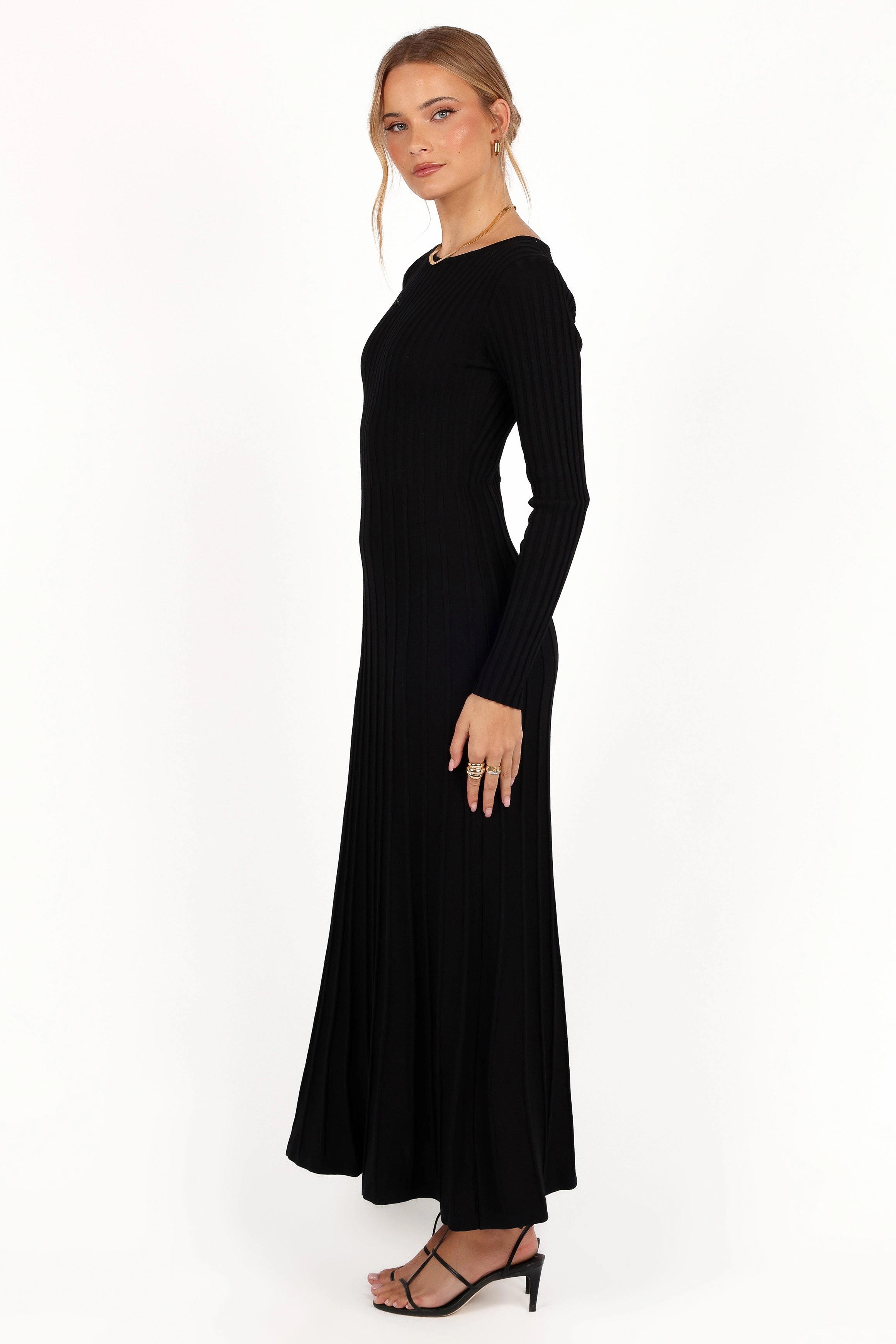 Alison Long Sleeve Maxi Dress - Black Feminine Design Signature-Style