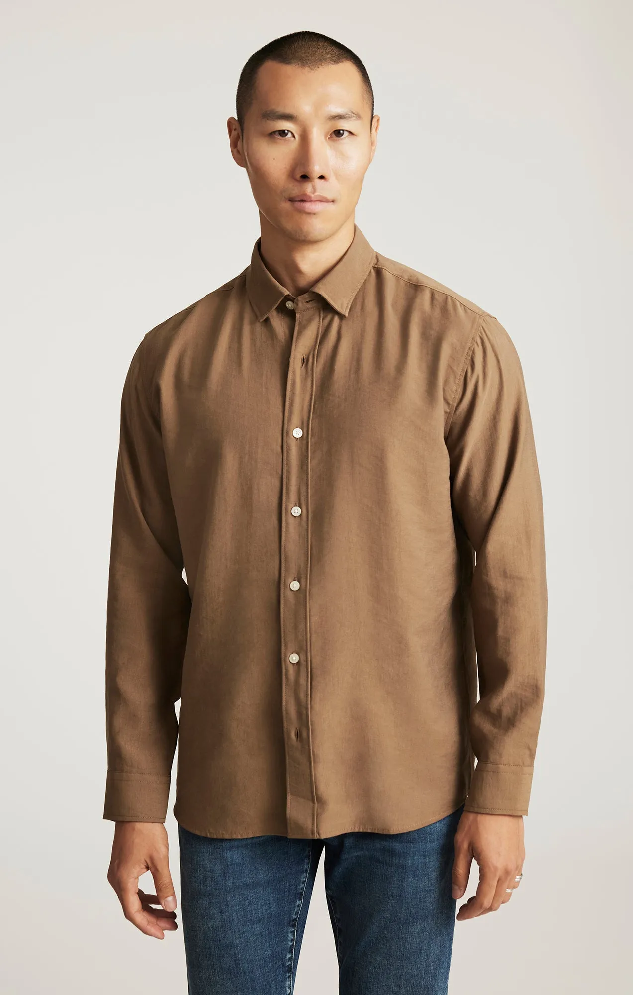 Contemporary Look Bold Pattern EDITION LONG SLEEVE BUTTON-UP SHIRT IN SHITAKE