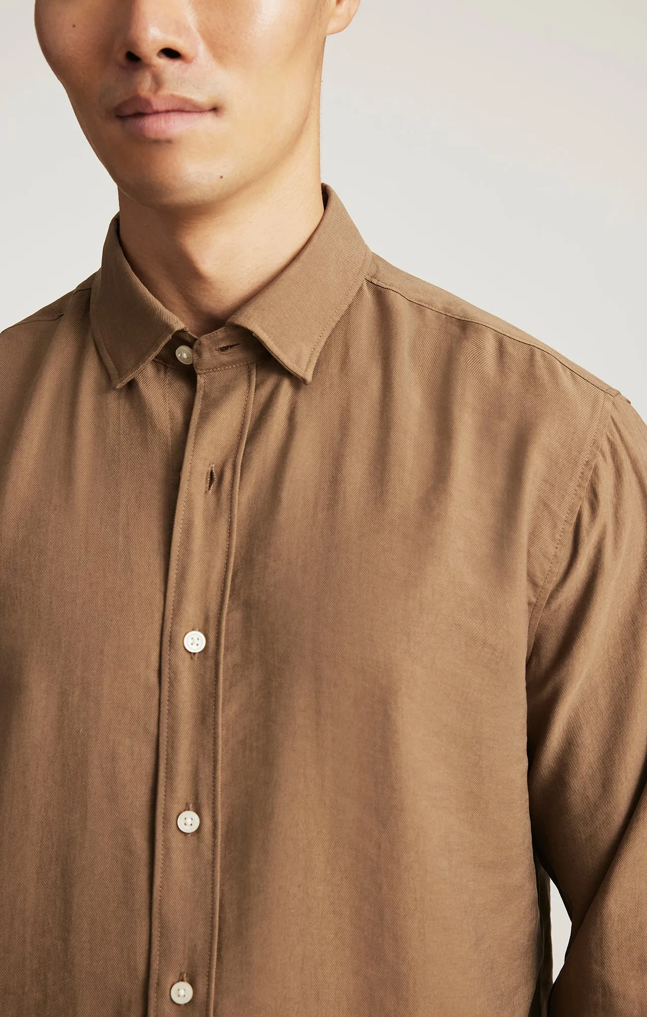 EDITION LONG SLEEVE BUTTON-UP SHIRT IN SHITAKE Festive Look Date night