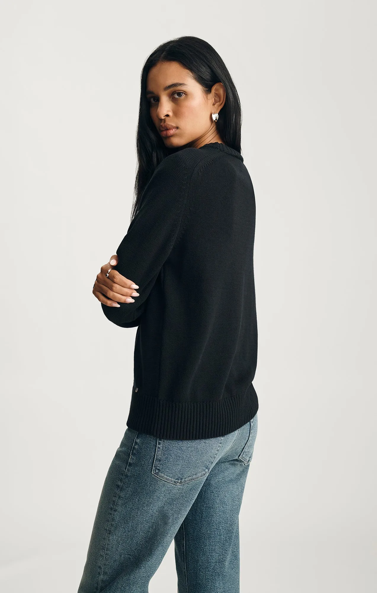 Earth Tones CREW NECK SWEATER IN BLACK