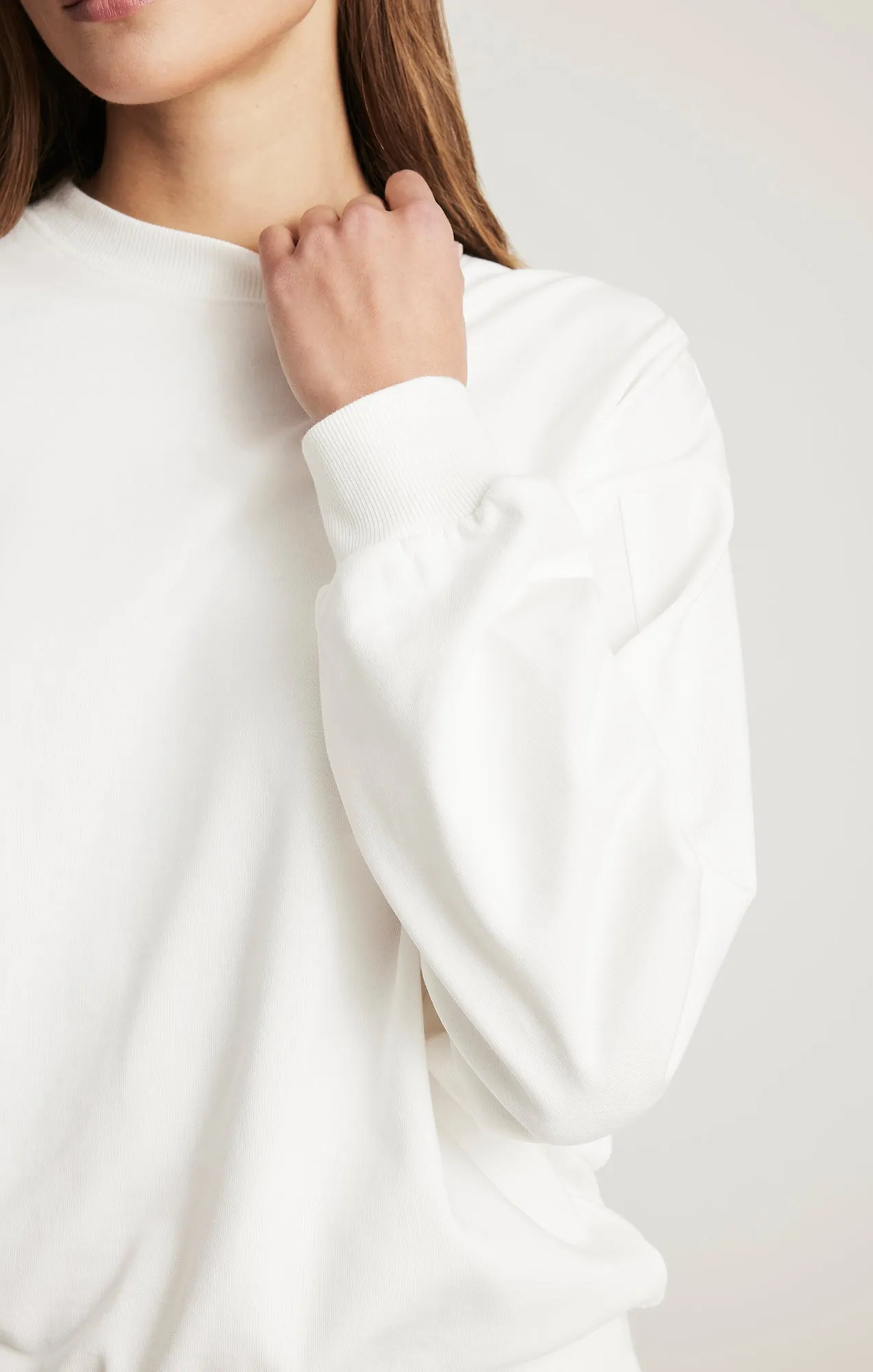 CREW NECK SWEATSHIRT IN ANTIQUE WHITE product customer retention