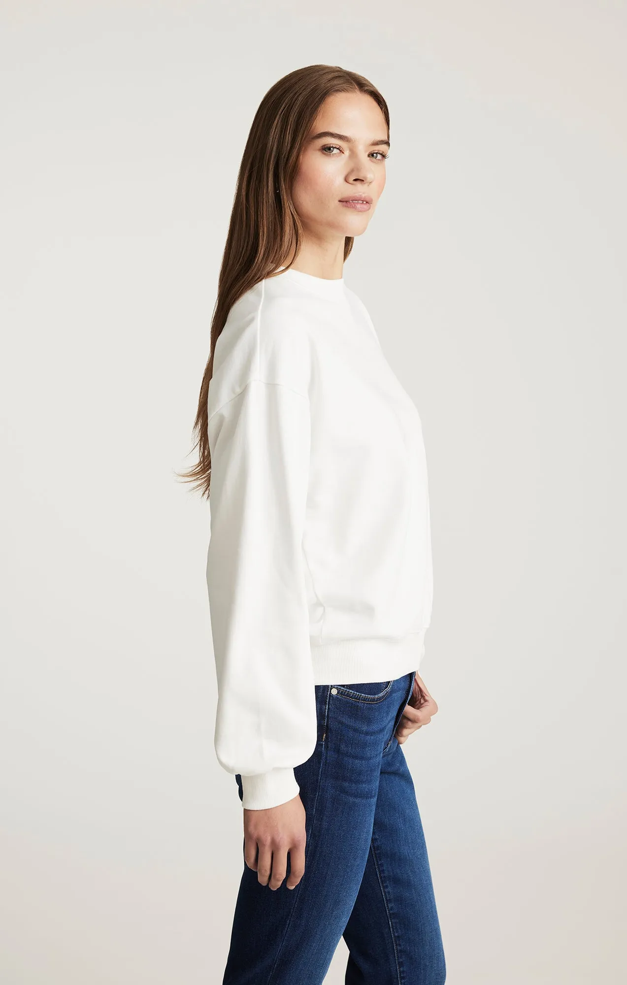 CREW NECK SWEATSHIRT IN ANTIQUE WHITE product home friendly comfort product ring elegance