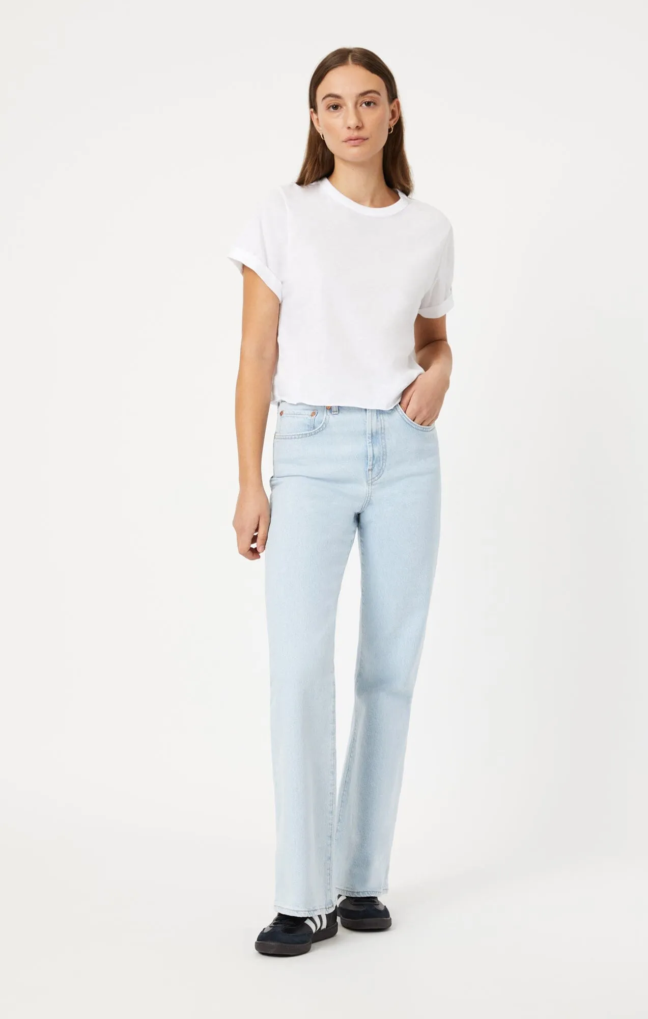 Elegant and Relaxed Trendy Wearable CROPPED T-SHIRT IN WHITE