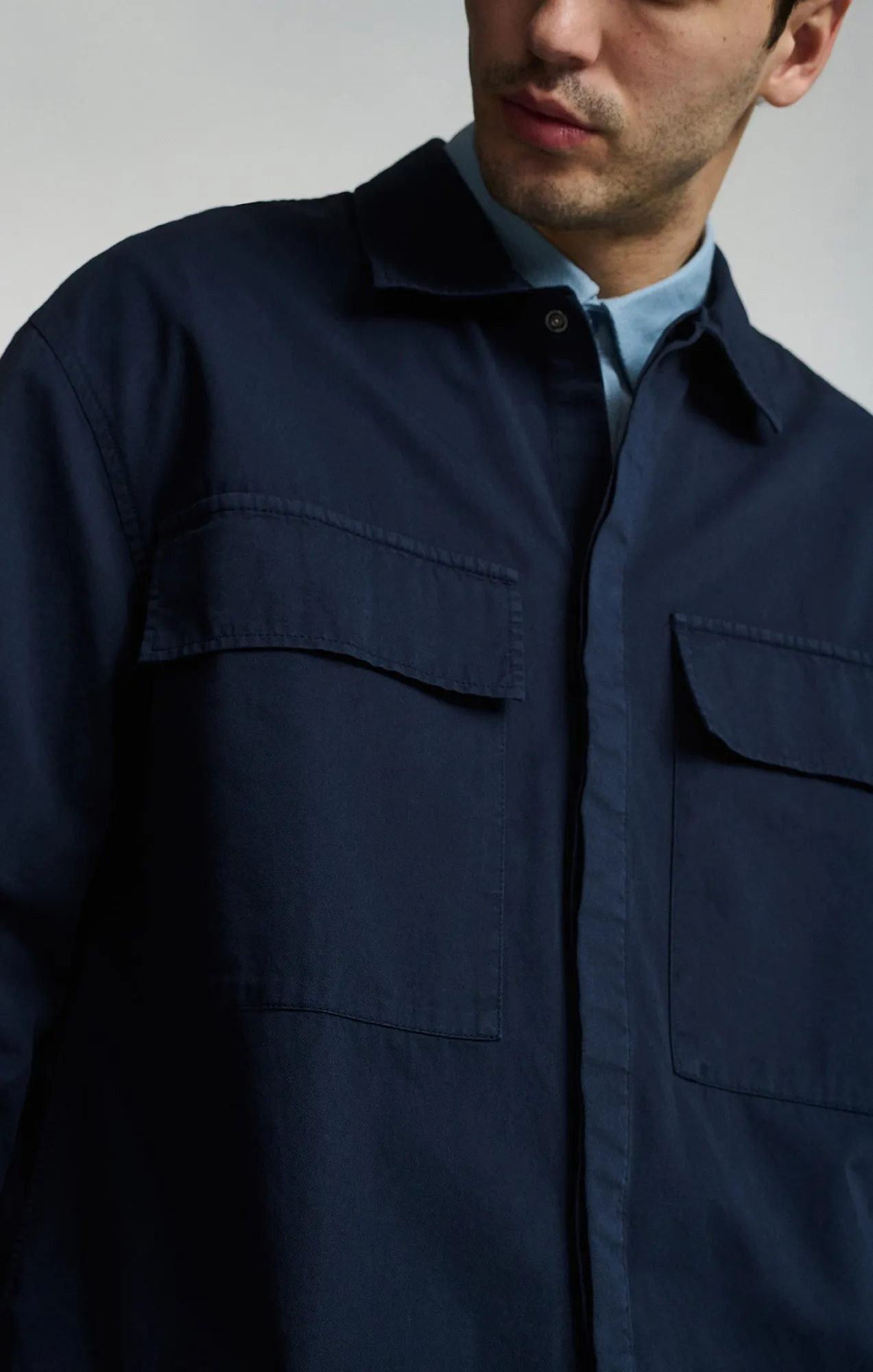 Smooth Seam Finish DOUBLE POCKET OVERSHIRT IN BLACK IRIS