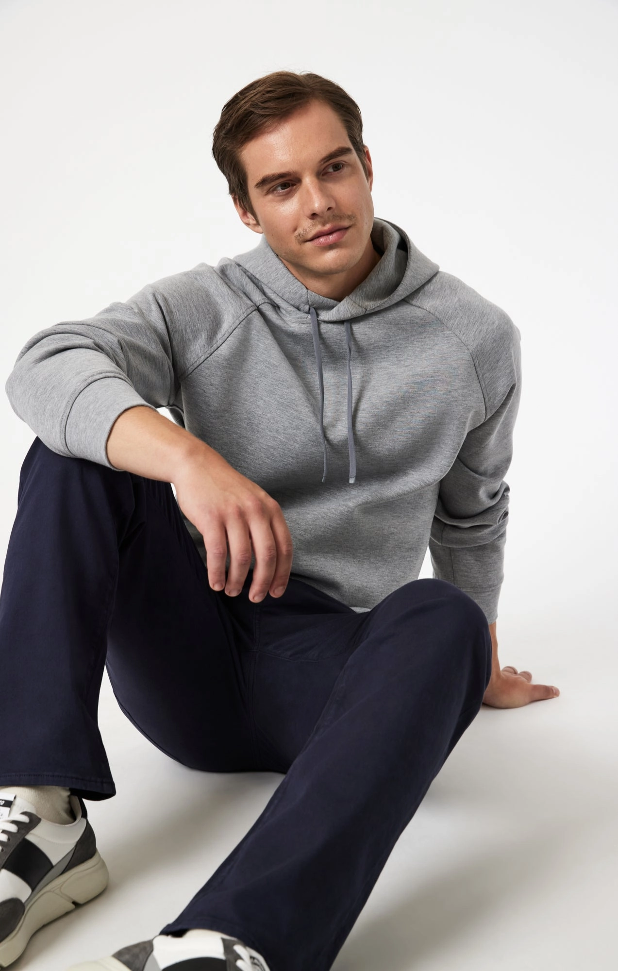 Structured fabric Thermal Regulating ZACH STRAIGHT LEG IN DARK NAVY CASUAL TWILL