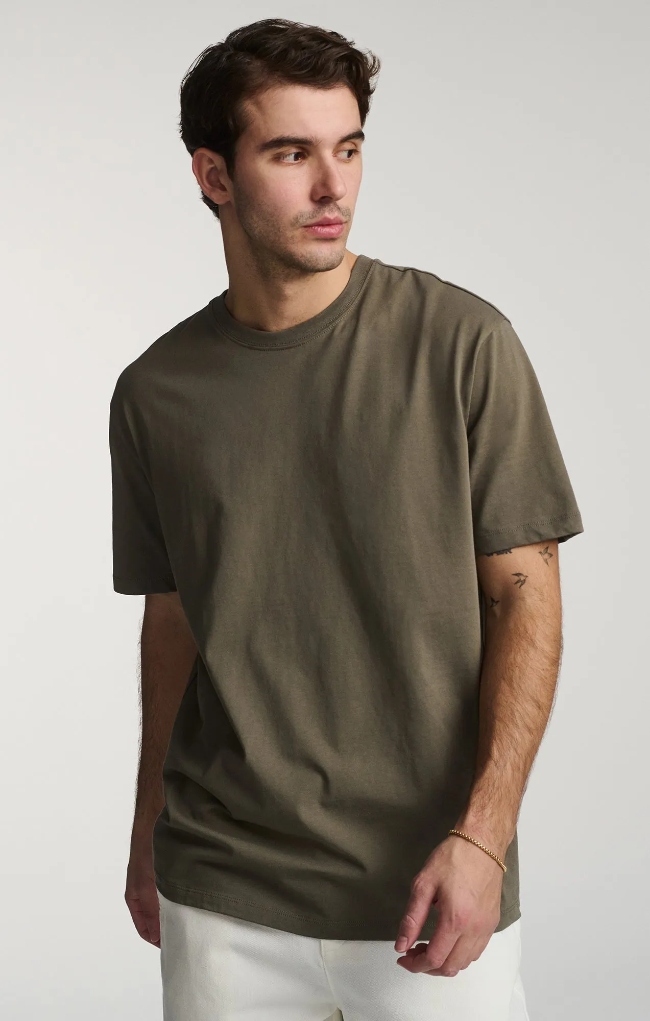 Classic Color Stretch Fit CLASSIC CREW NECK T-SHIRT IN BUNGEE CORD