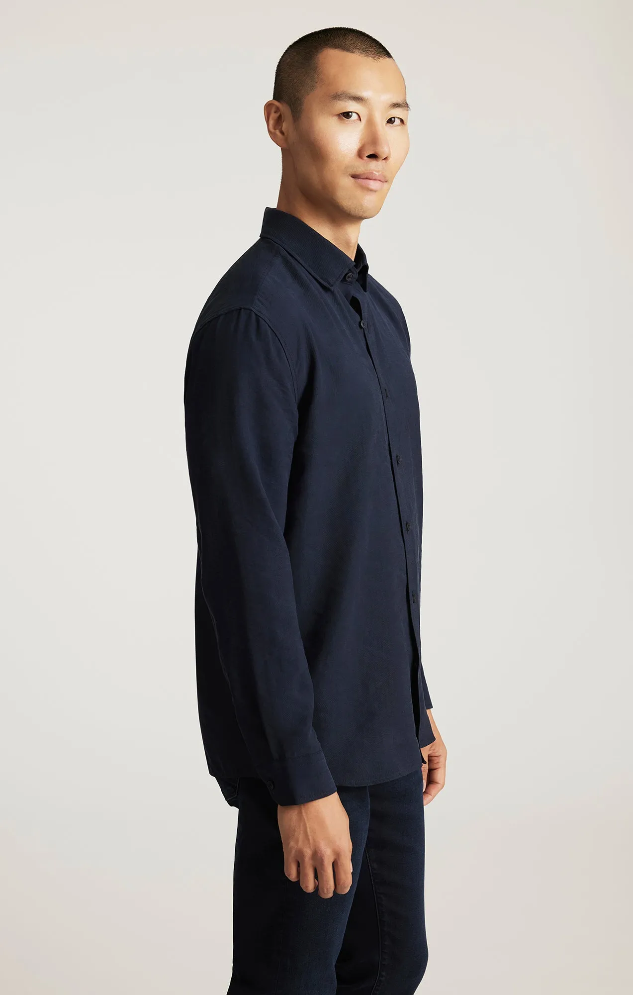 Work-to-Weekend Luxurious Feel EDITION LONG SLEEVE BUTTON-UP SHIRT IN TOTAL ECLIPSE