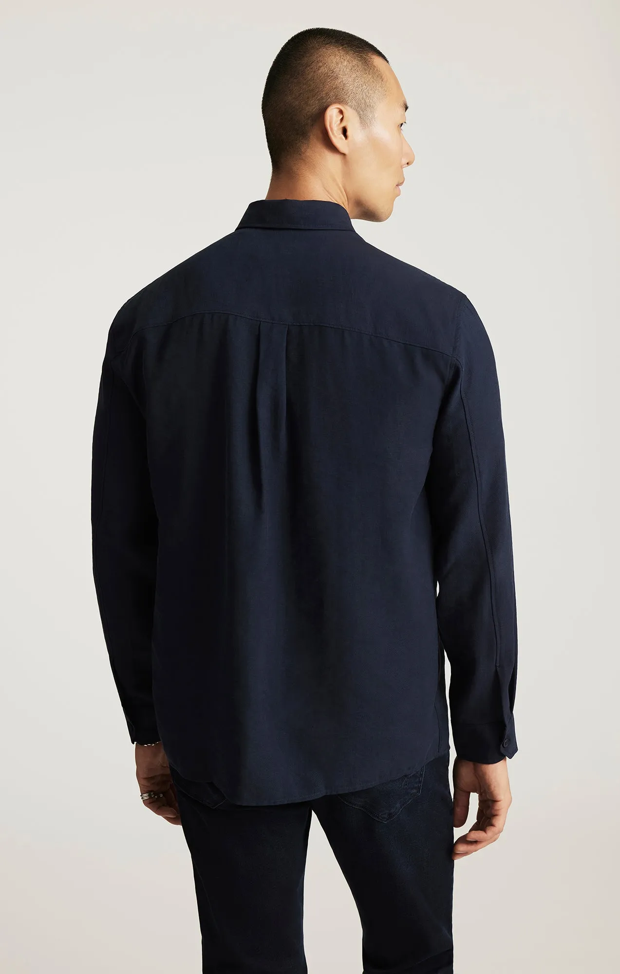 EDITION LONG SLEEVE BUTTON-UP SHIRT IN TOTAL ECLIPSE V-neck style