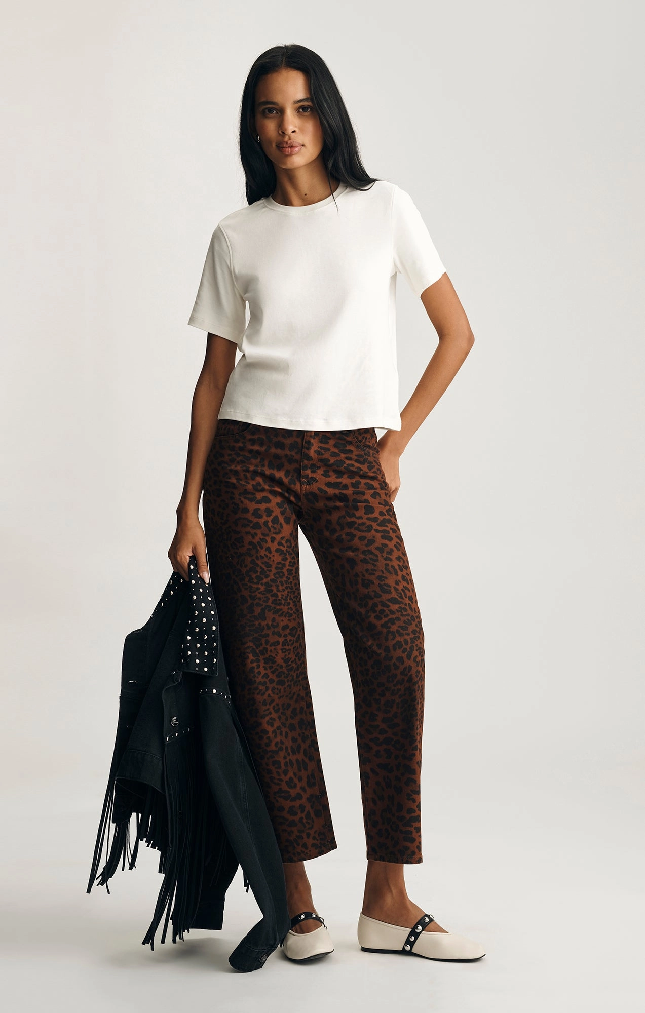 Chilly Day Wear Comfy Look EDITION CREW NECK T-SHIRT IN MARSHMALLOW