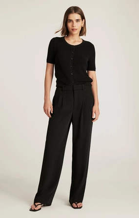 EDITION STRAIGHT LEG PANTS IN BLACK Modern Design Soft Performance