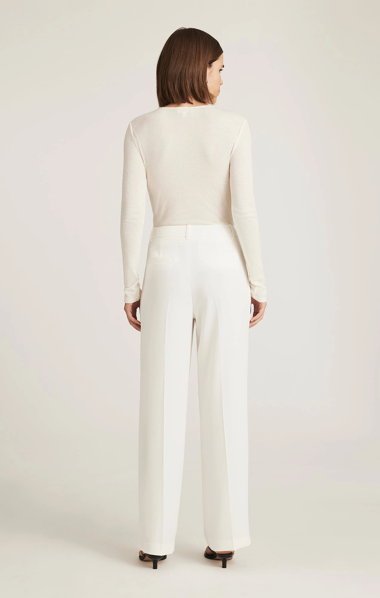 Quick Move TaperedLeg EDITION STRAIGHT LEG PANTS IN COCONUT MILK