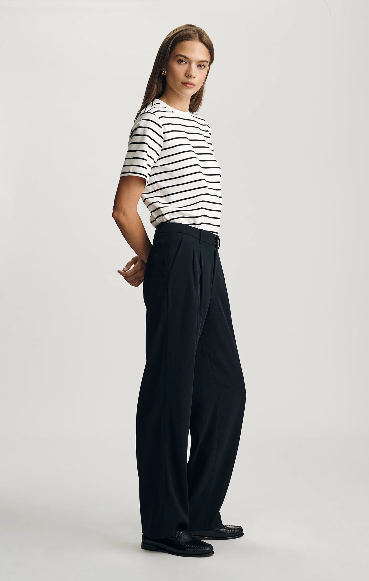 EDITION STRAIGHT LEG PANTS IN DARK NAVY Perfect Design Light Reflective Details