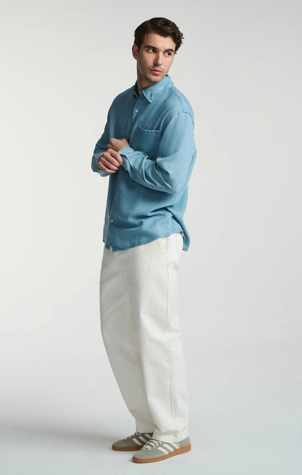 Seasonal Fashion Easy Care LONG SLEEVE BUTTON-UP TENCEL? SHIRT IN INDIGO