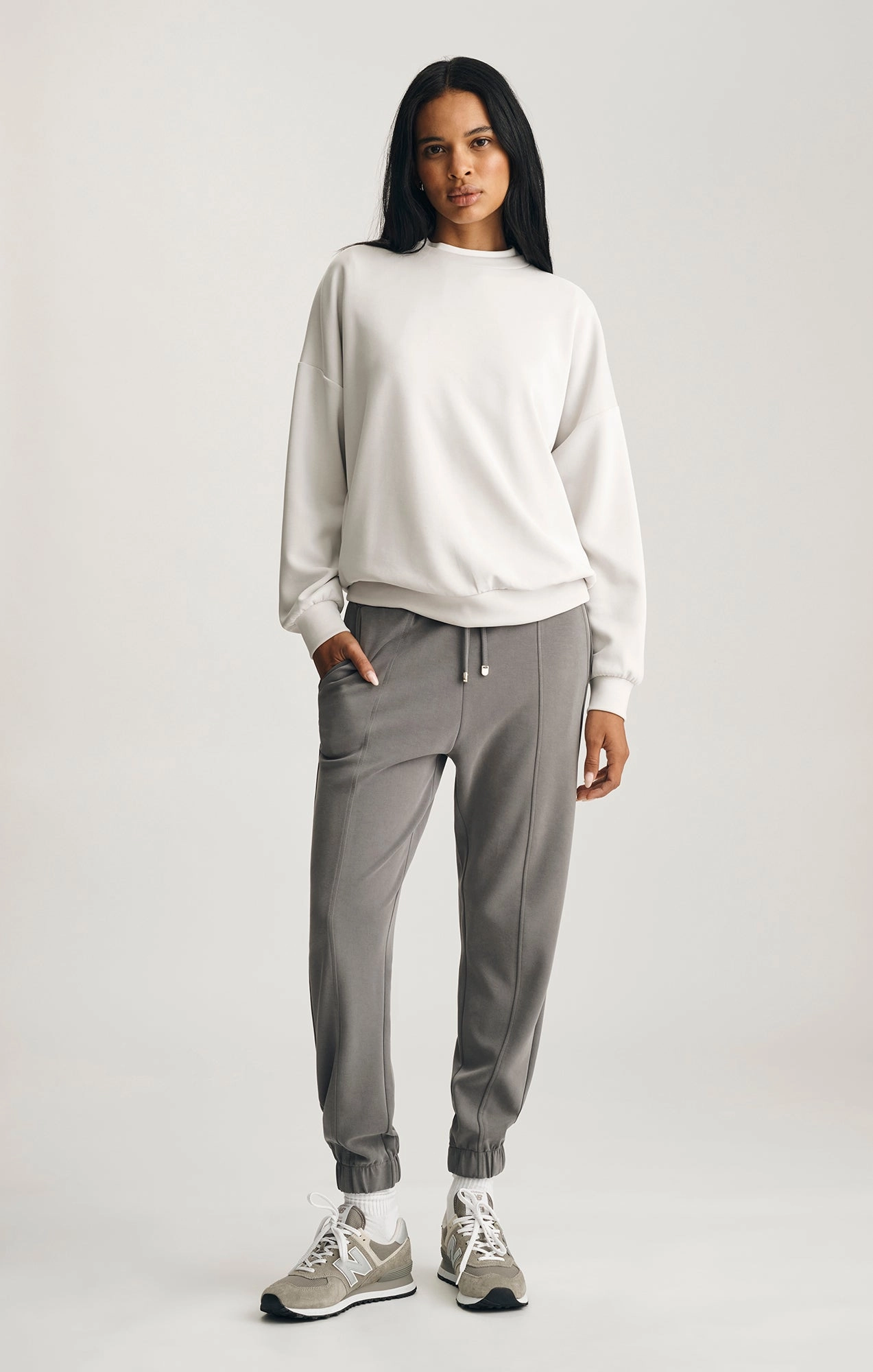 Anti Pilling Treatment ArticulatedJoints LUXE TOUCH TENCEL? SWEATPANTS IN GARGOYLE