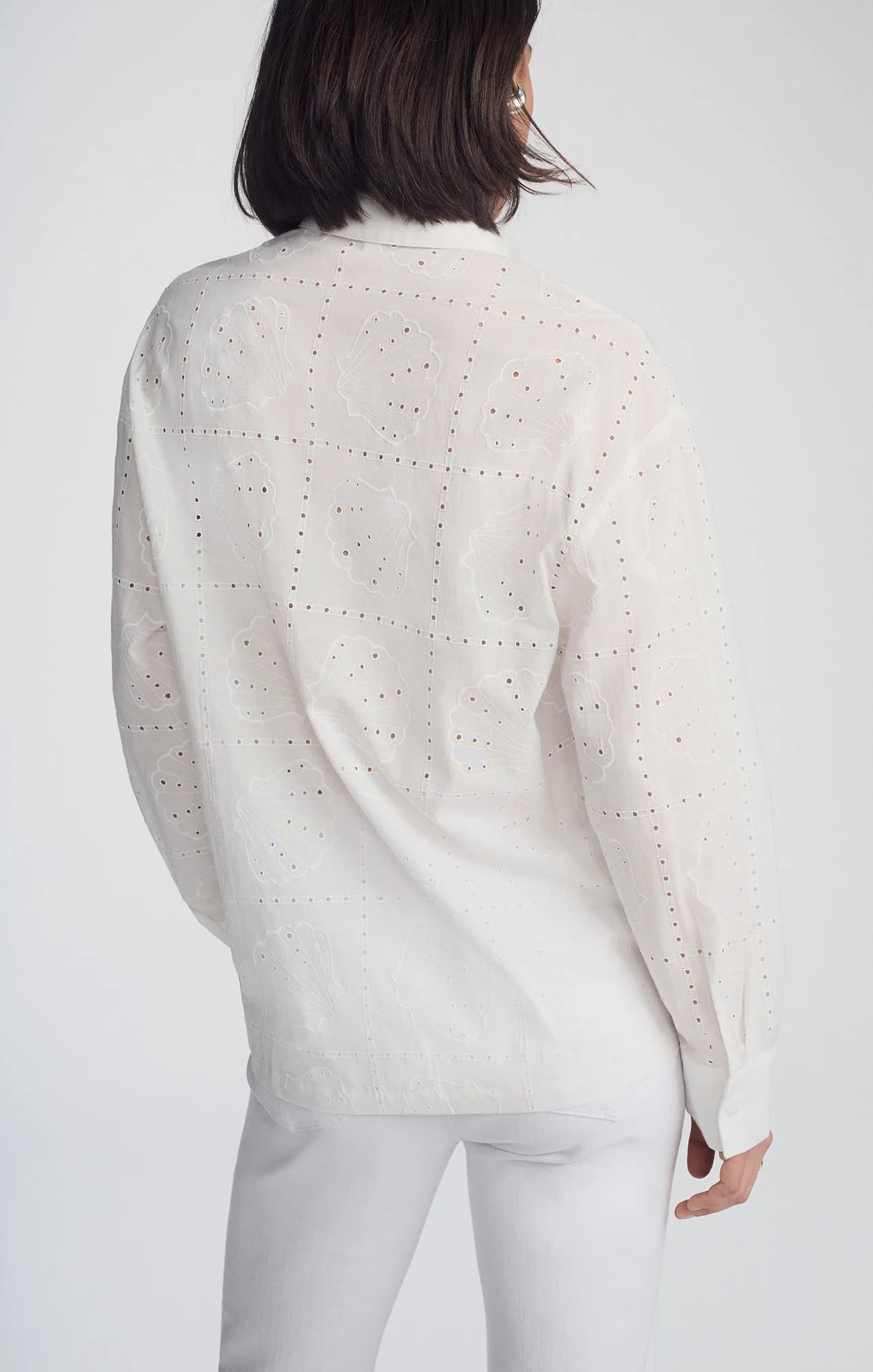Retro Vibe EYELET BUTTON-UP SHIRT IN WHITE