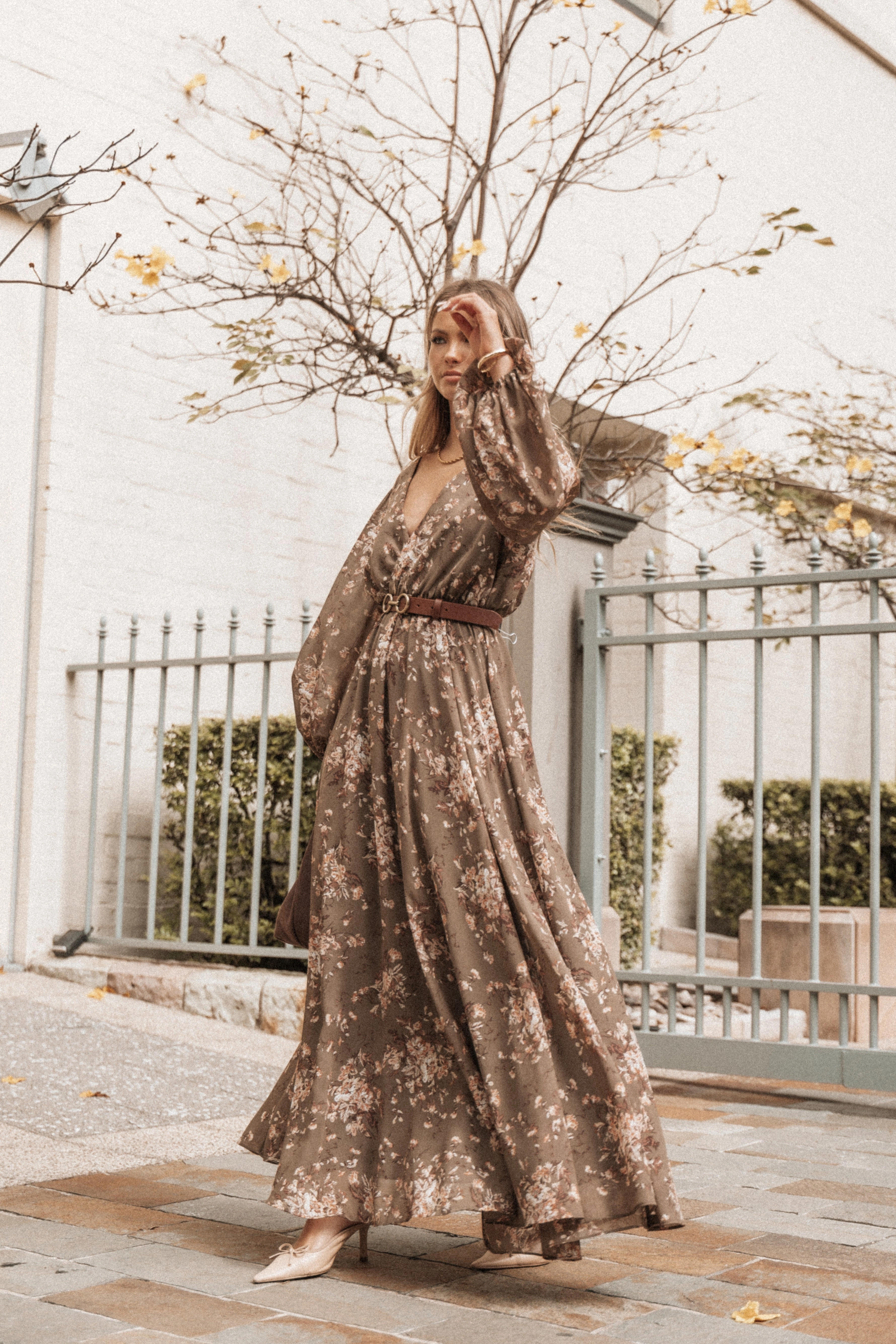 Anisa Maxi Dress - Olive Floral Timeless Design Light Blend