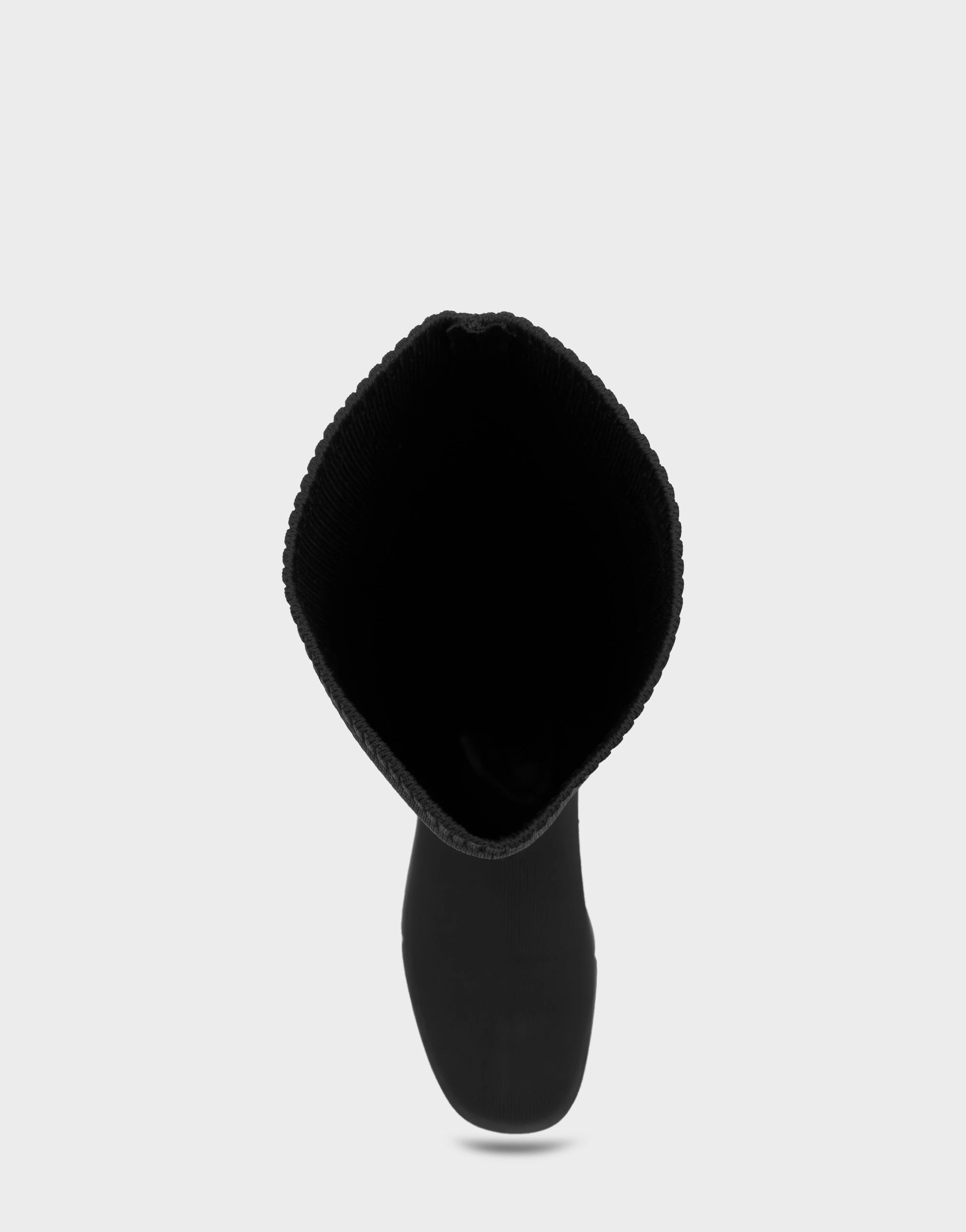 Flann Grippy Outsole Adventure Seeker Quick Drying City Walking