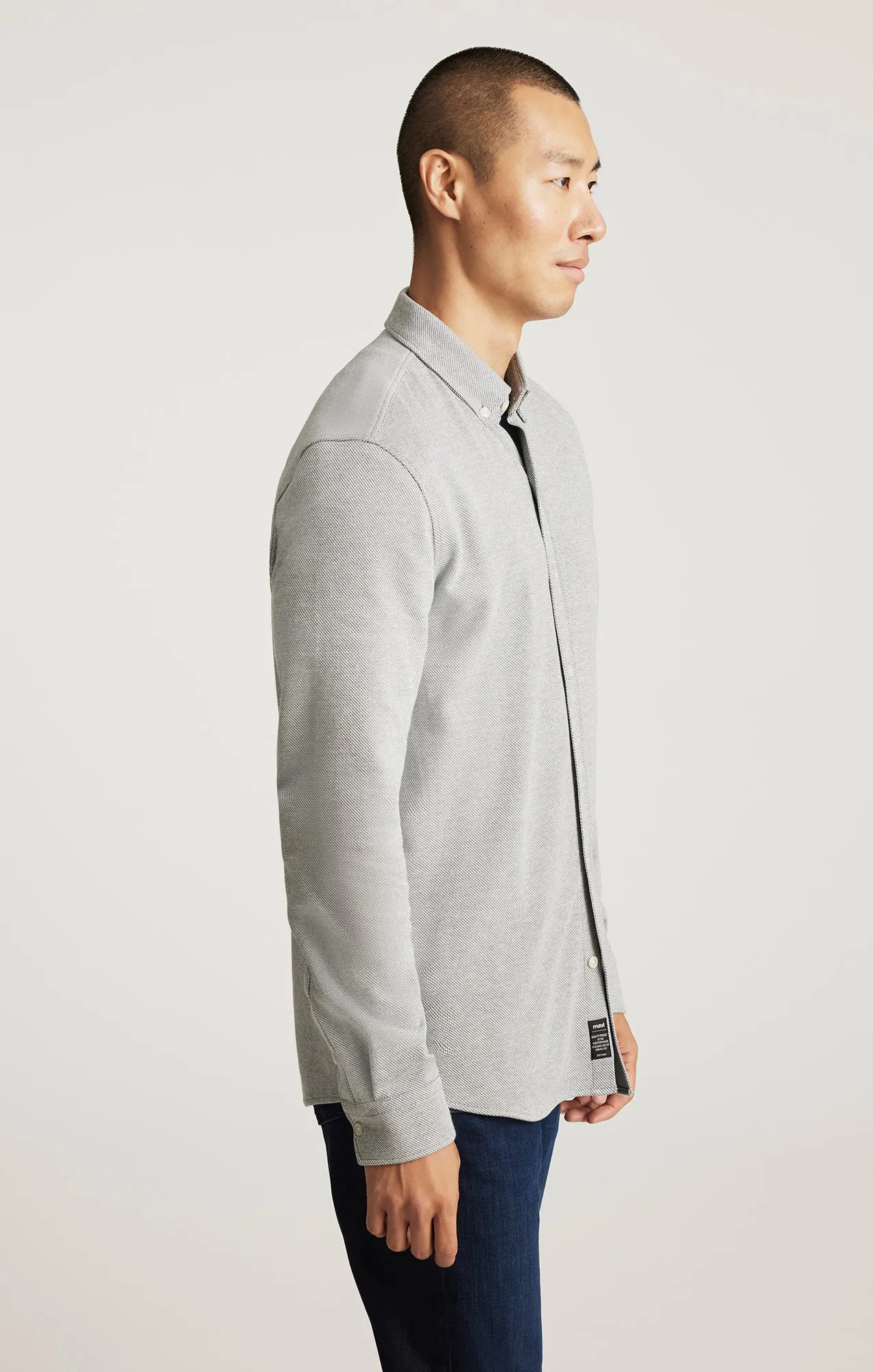 LONG SLEEVE BUTTON-DOWN SHIRT IN URBAN CHIC Fitted Silhouette Petite Option