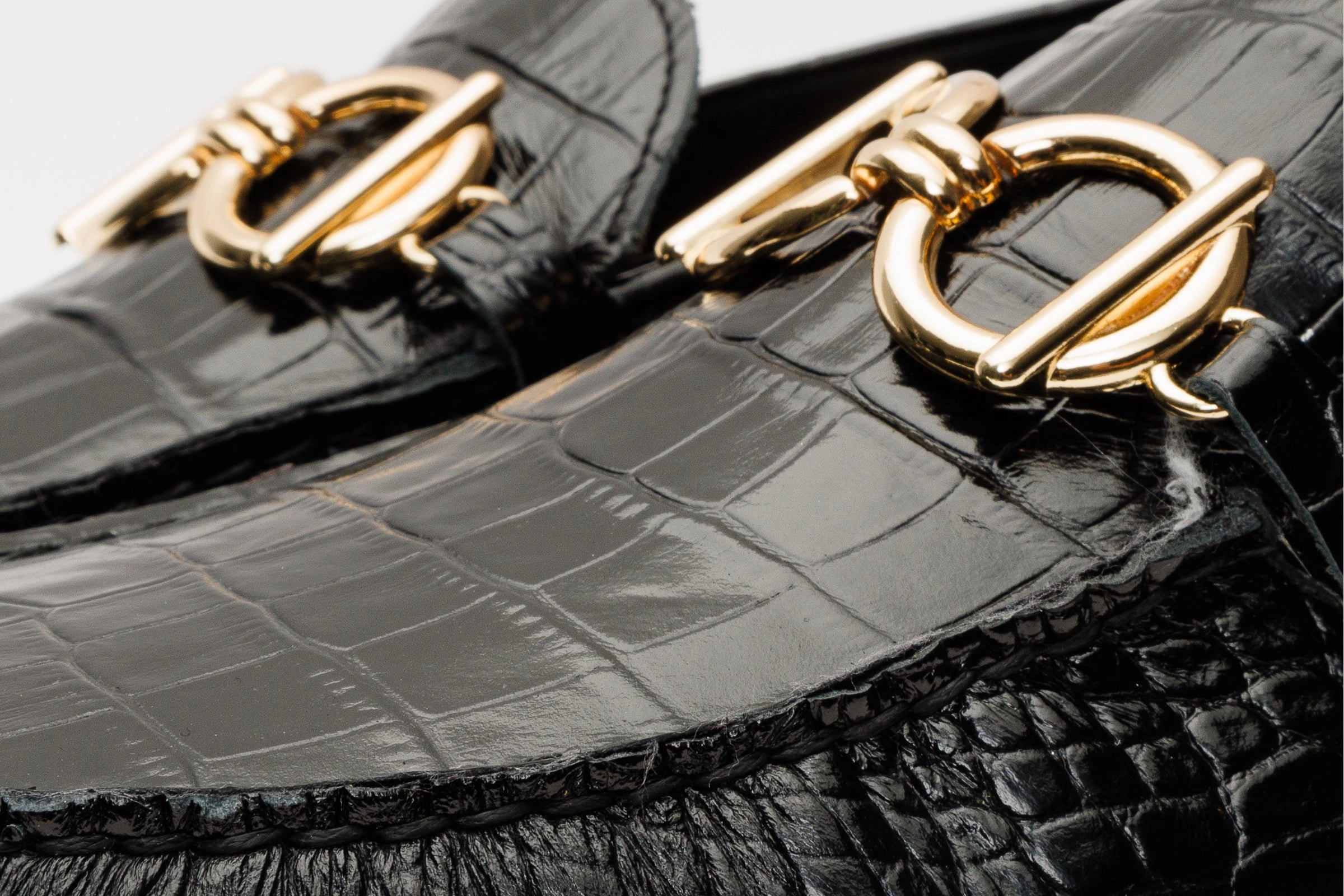 The Pisa Black Leather Bit Drive Loafer Men Shoe Seamless Toe Construction