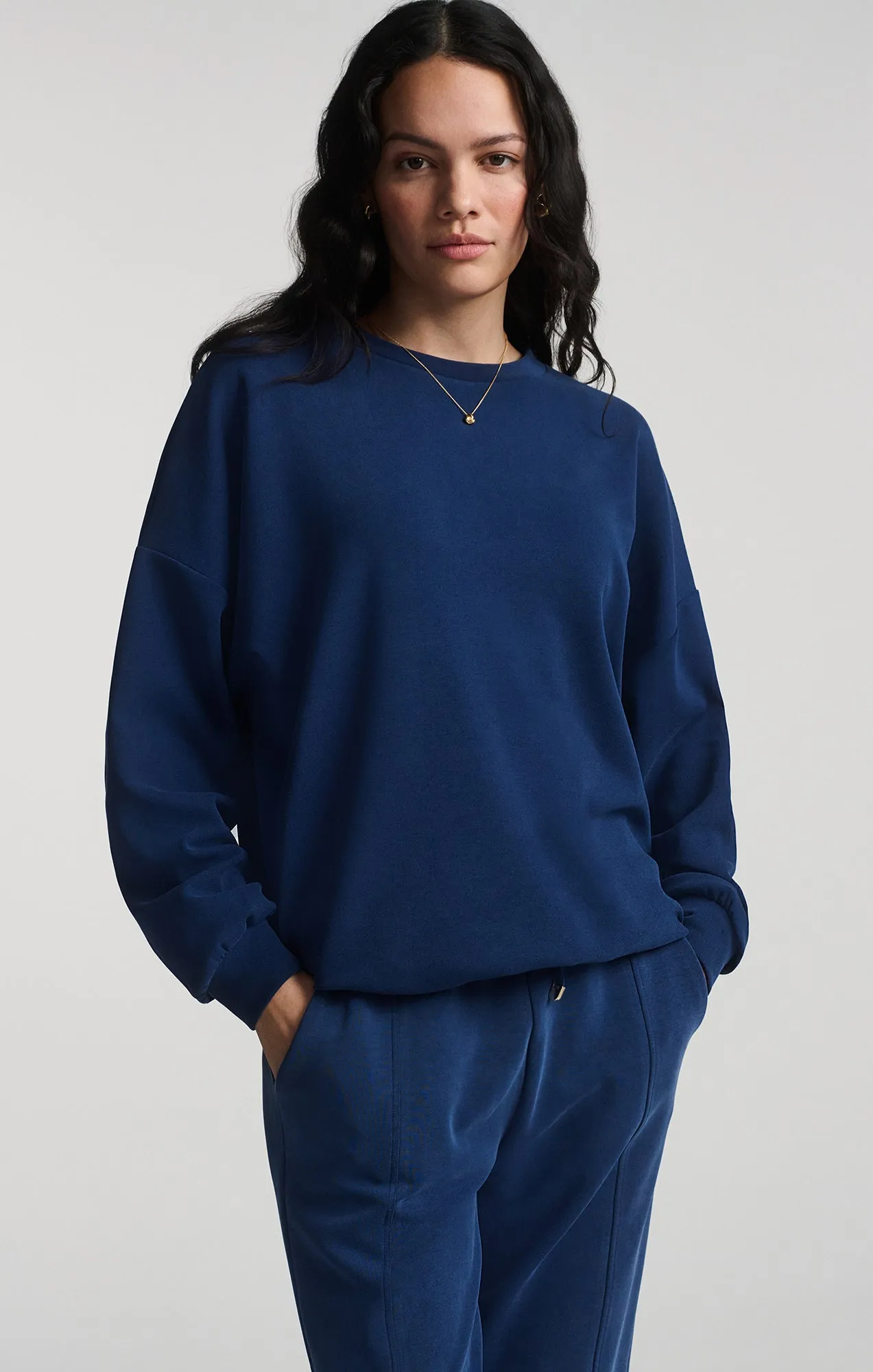 LUXE TOUCH TENCEL? SWEATSHIRT IN MEDIEVAL BLUE Essential Fit