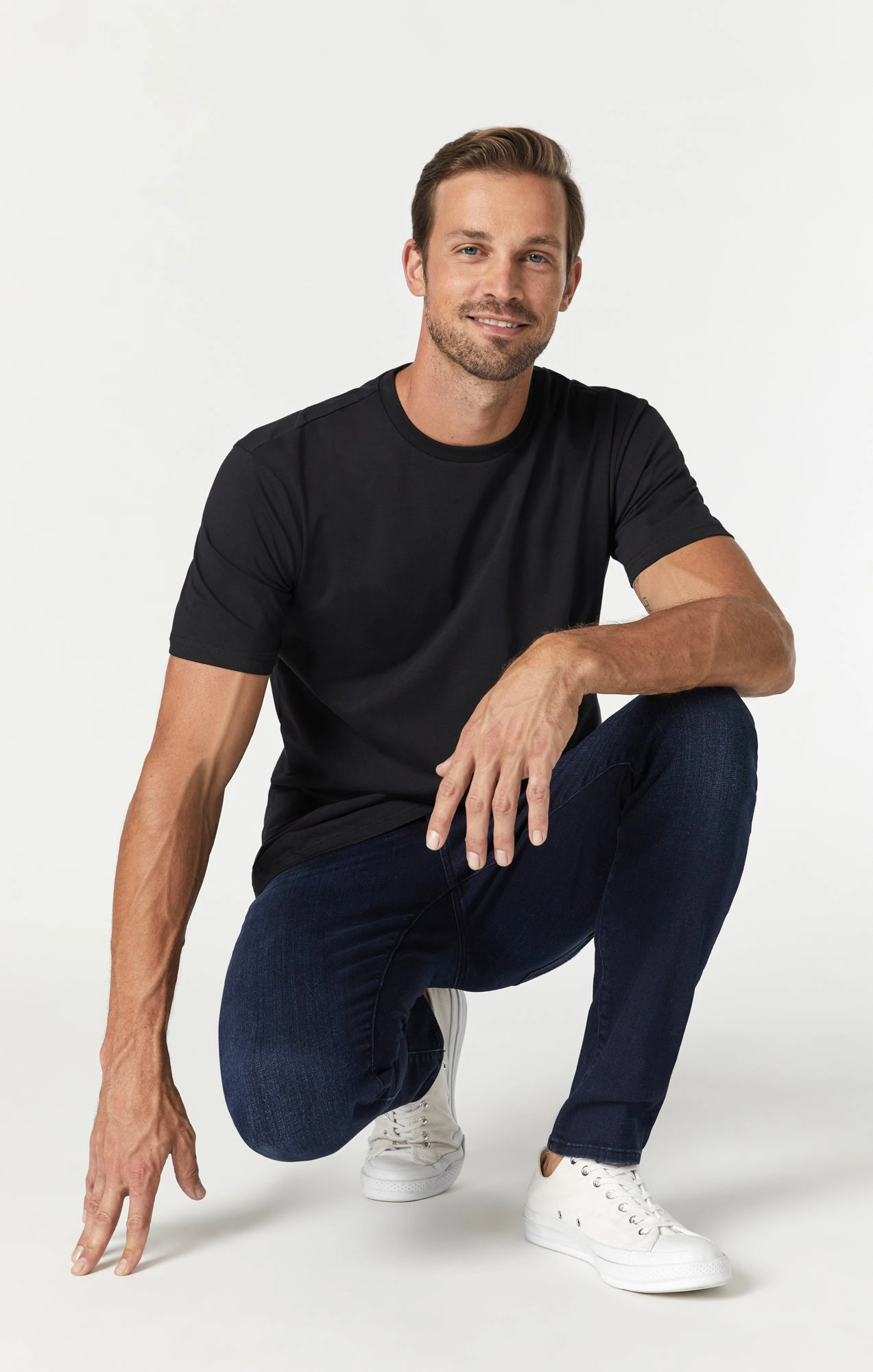 Breathable Brunch Outfit Smart Casual Modern Rainy Day ZACH STRAIGHT LEG IN DEEP BLUE BLACK TONAL WILLIAMSBURG