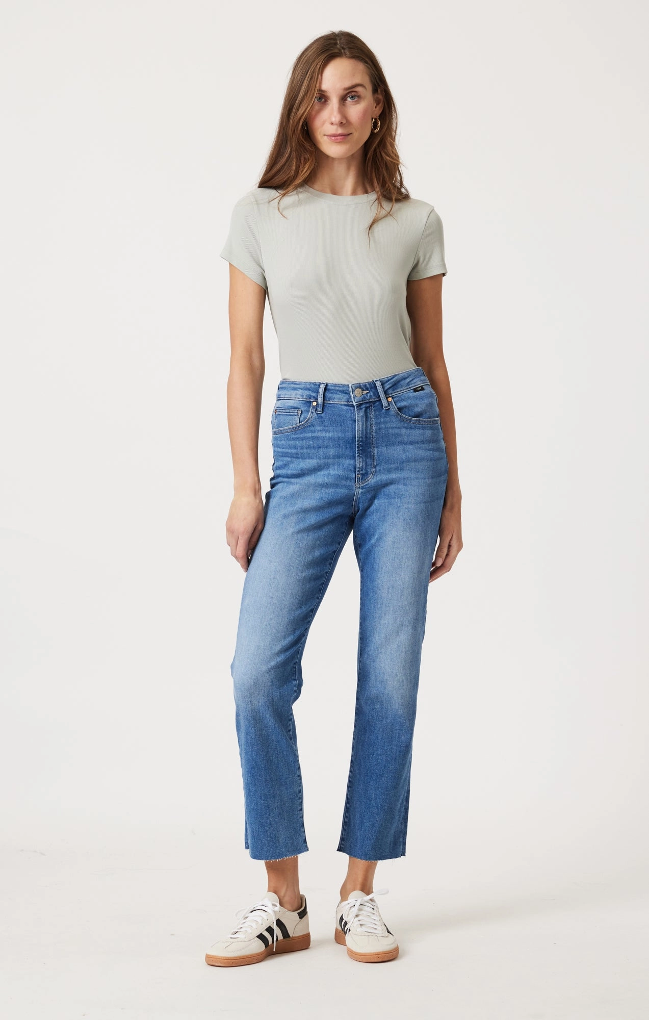 Layer Ready Fashionable Touch NEW YORK STRAIGHT LEG IN MID BLUE FLEX BLUE