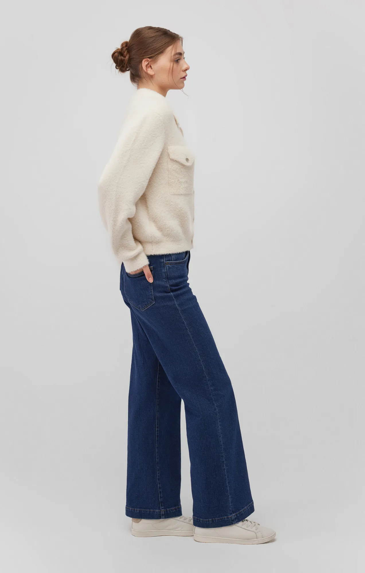 Cozy Wear Hiking Suitable BUTTON CARDIGAN IN ANTIQUE WHITE