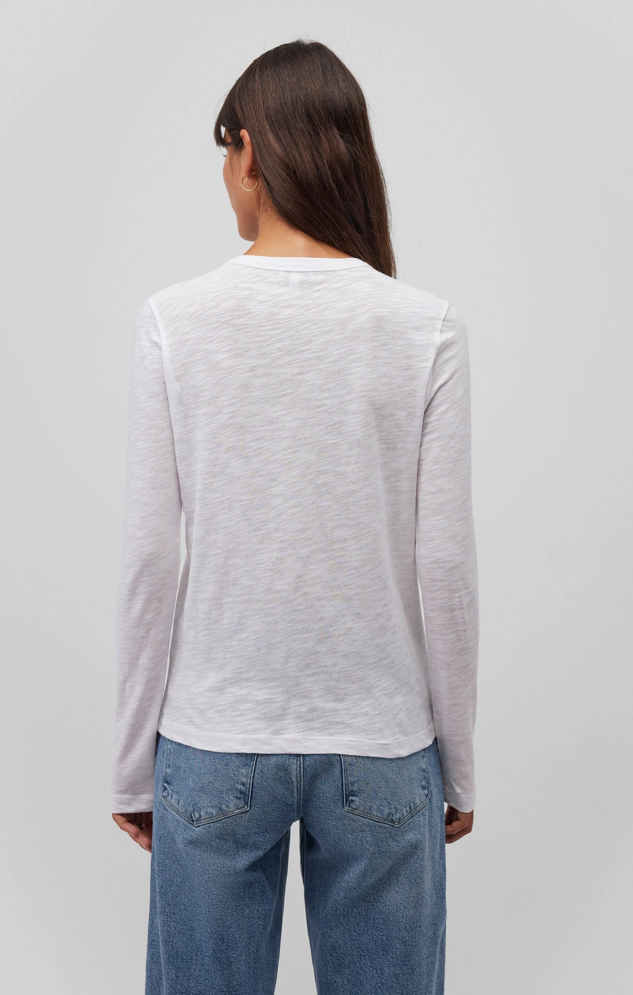 LONG SLEEVE CREW NECK T-SHIRT IN WHITE Light Wear Summer Comfort