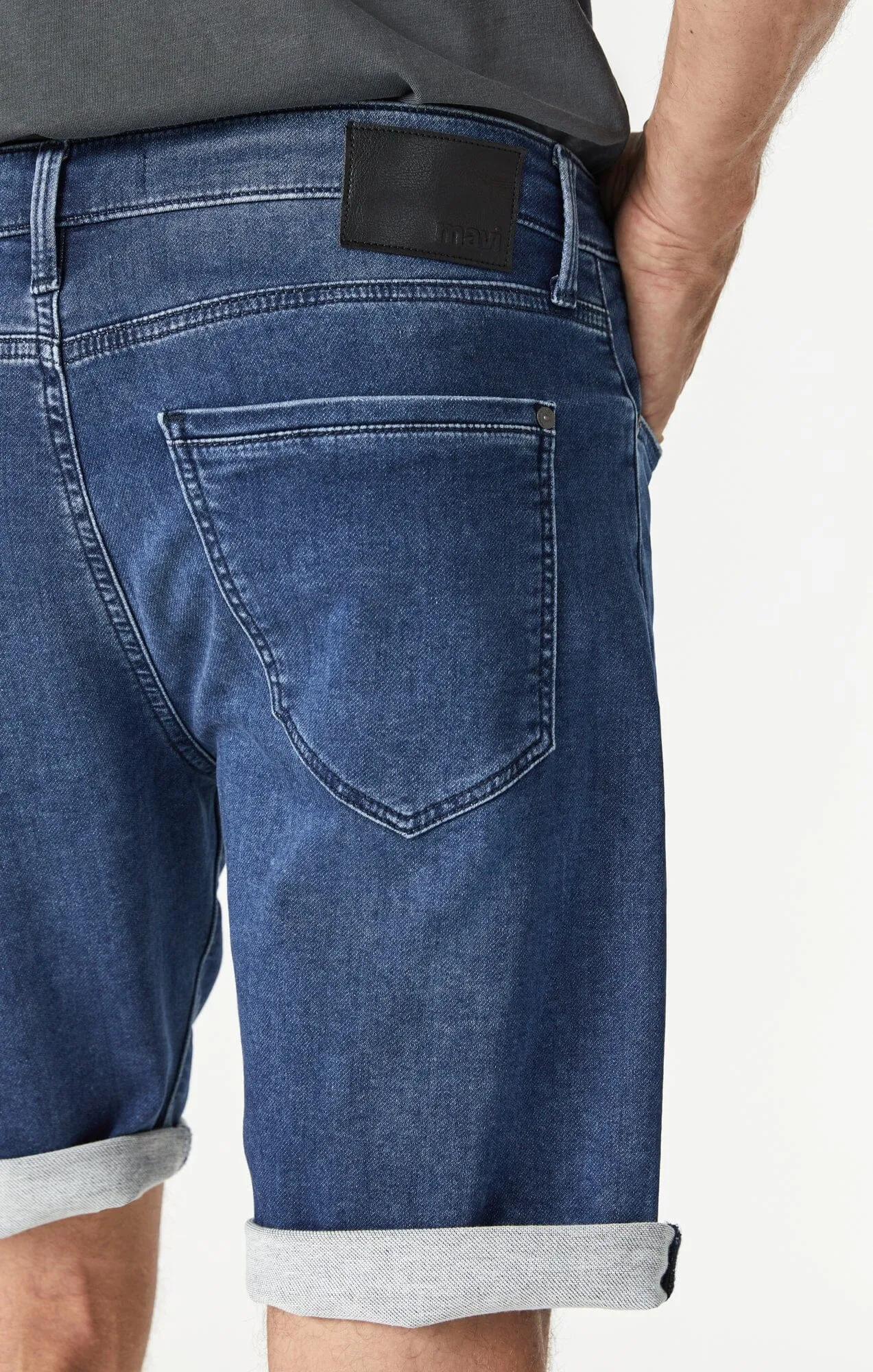 BRIAN SHORTS IN DARK BRUSHED ATHLETIC Casual Layer Sport Ready Fit